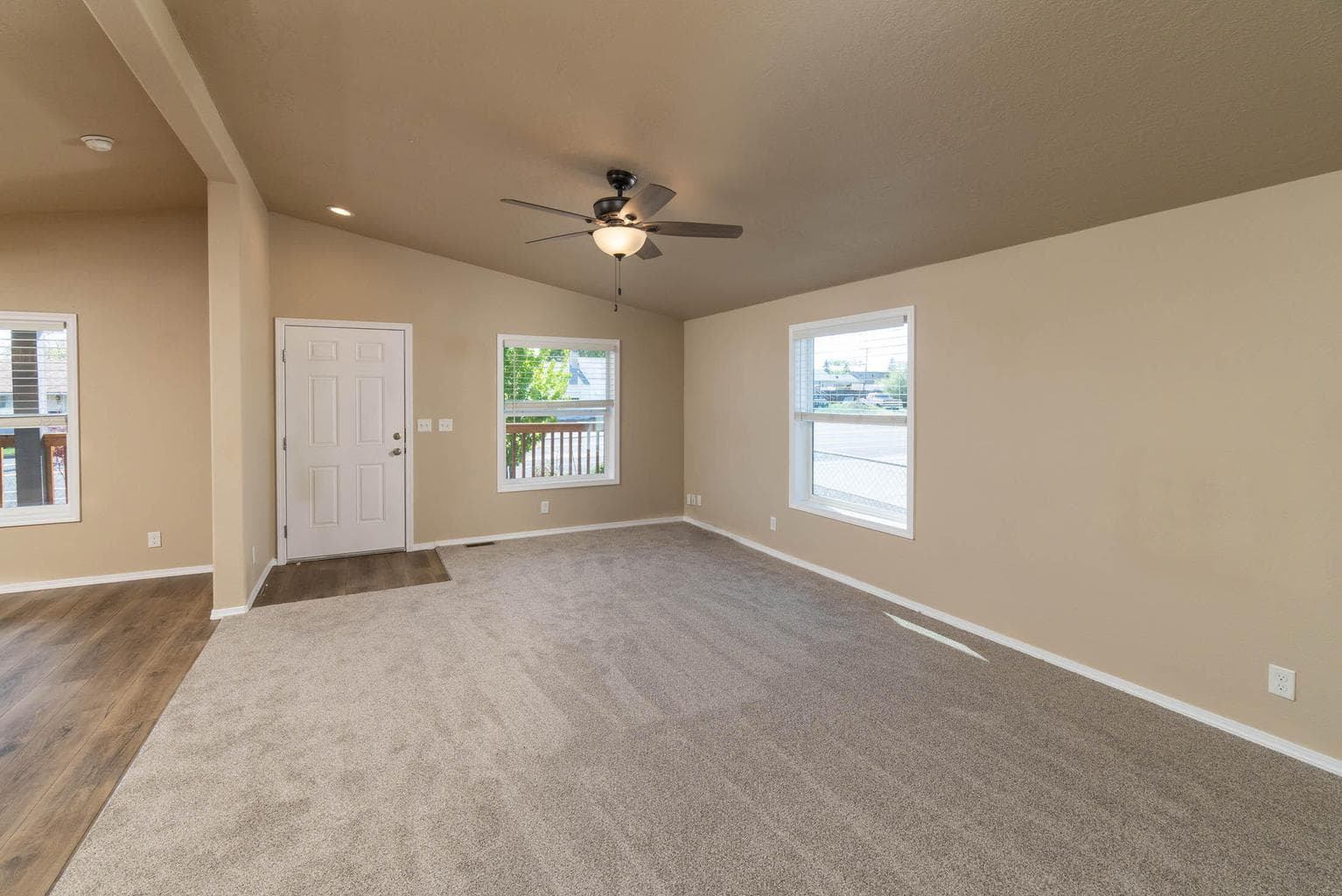 Photo of 472 7th 3 of 20