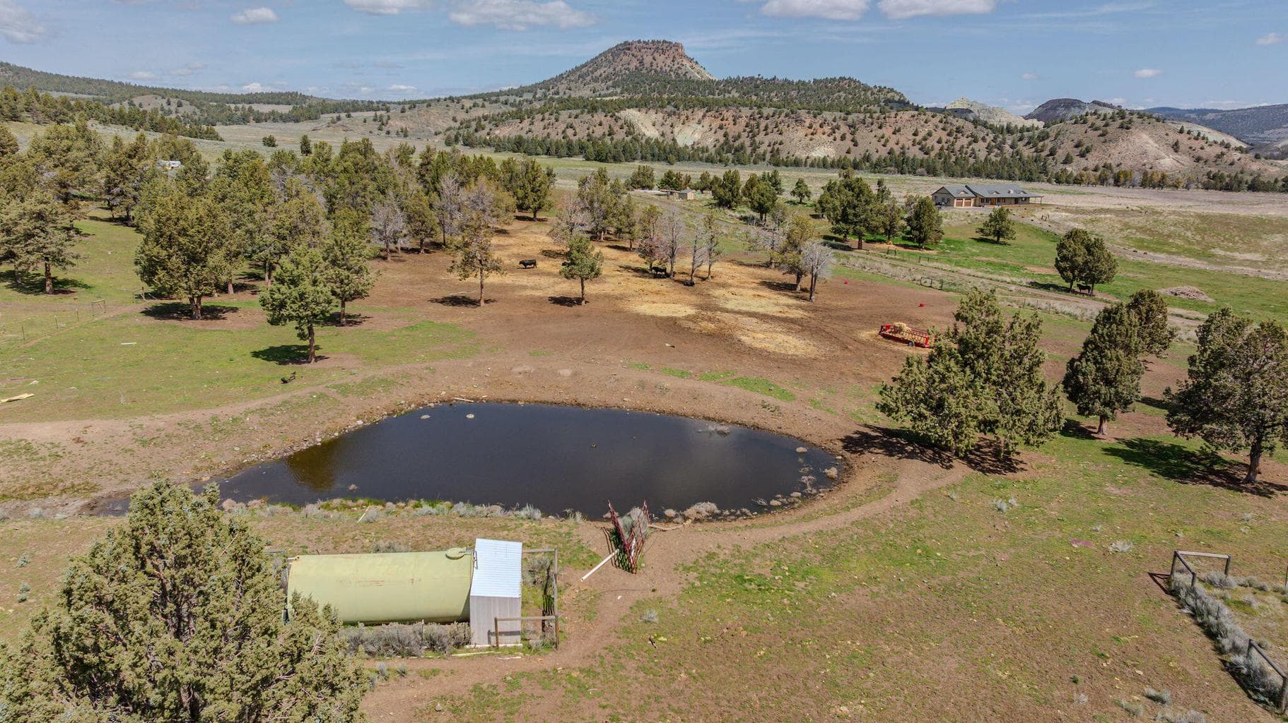 Photo of 41225 Van Lake Road 89 of 181