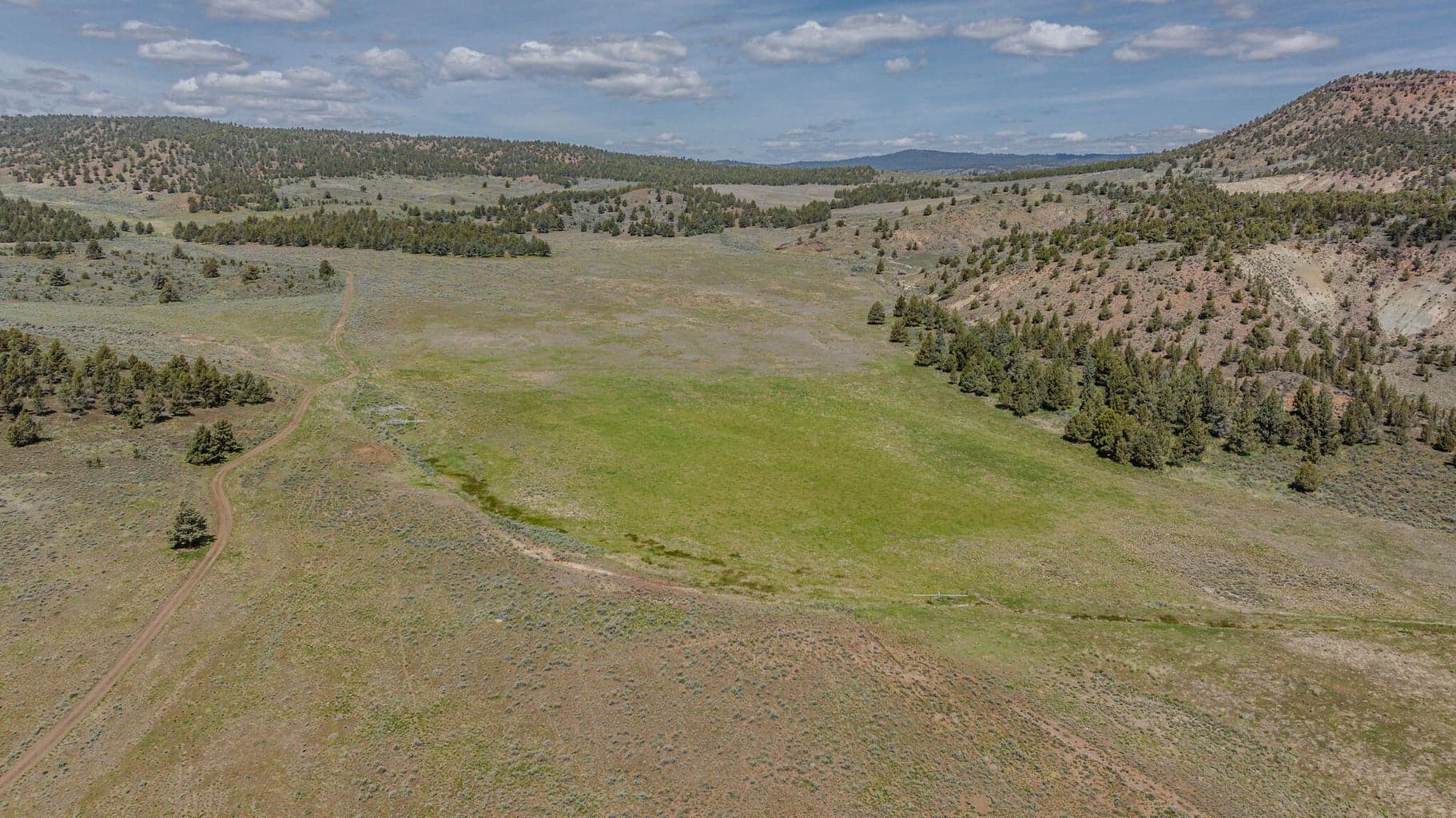 Photo of 41225 Van Lake Road 96 of 181