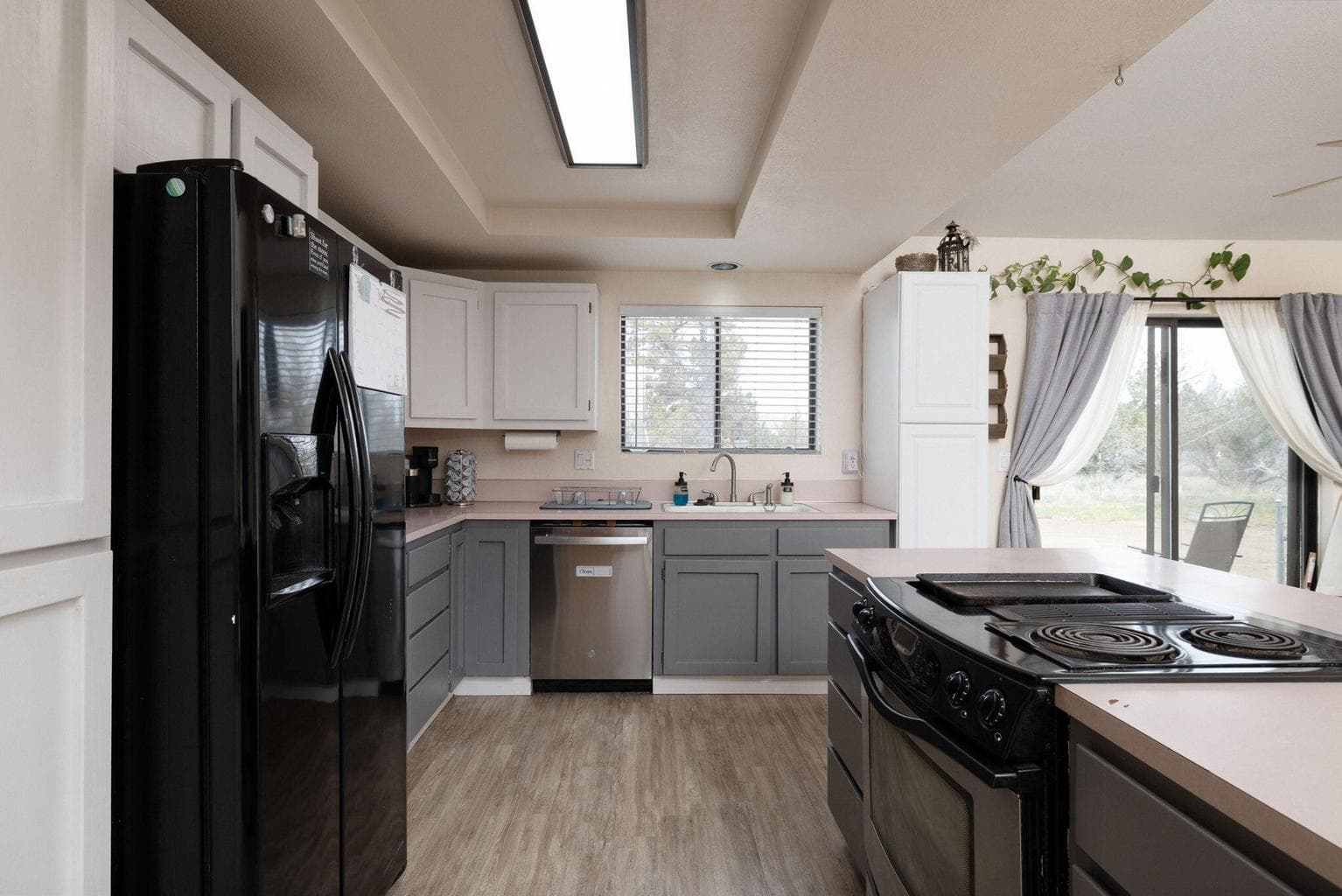 Photo of 999 NE King Way 13 of 45