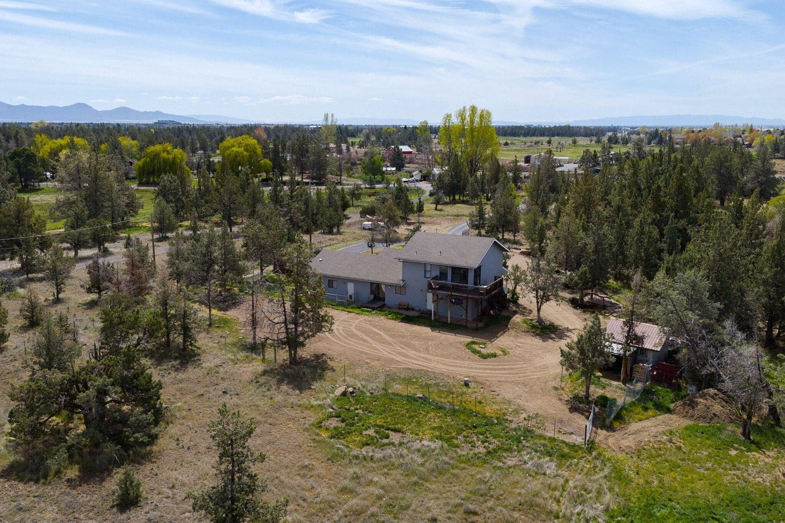 Photo of 999 NE King Way 37 of 45