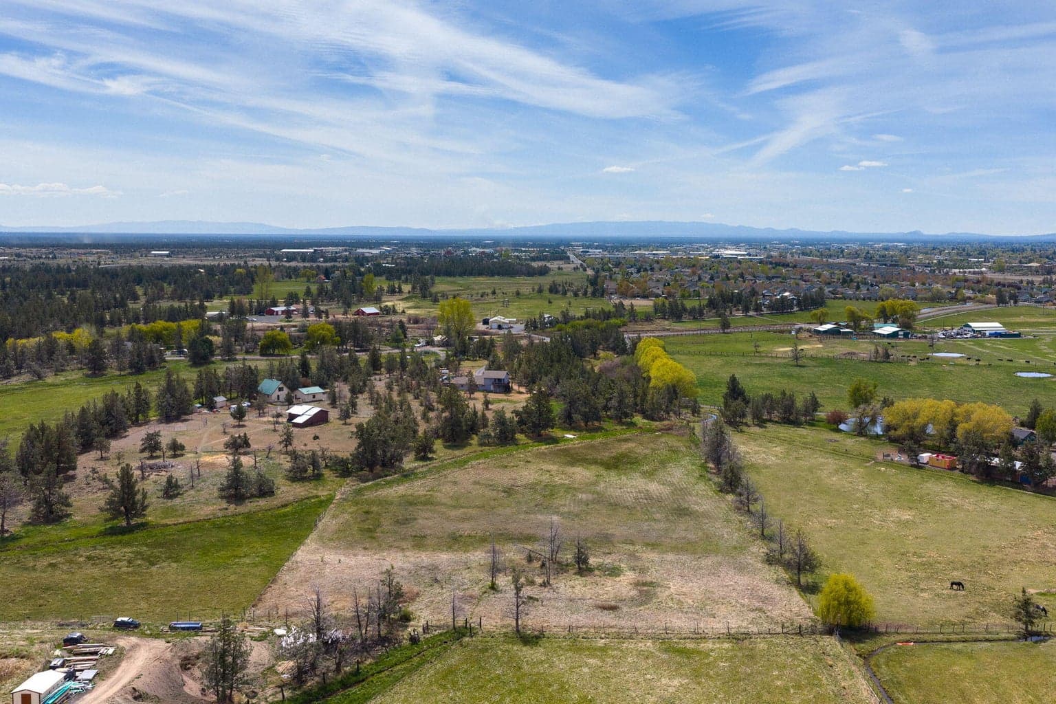 Photo of 999 NE King Way 42 of 45