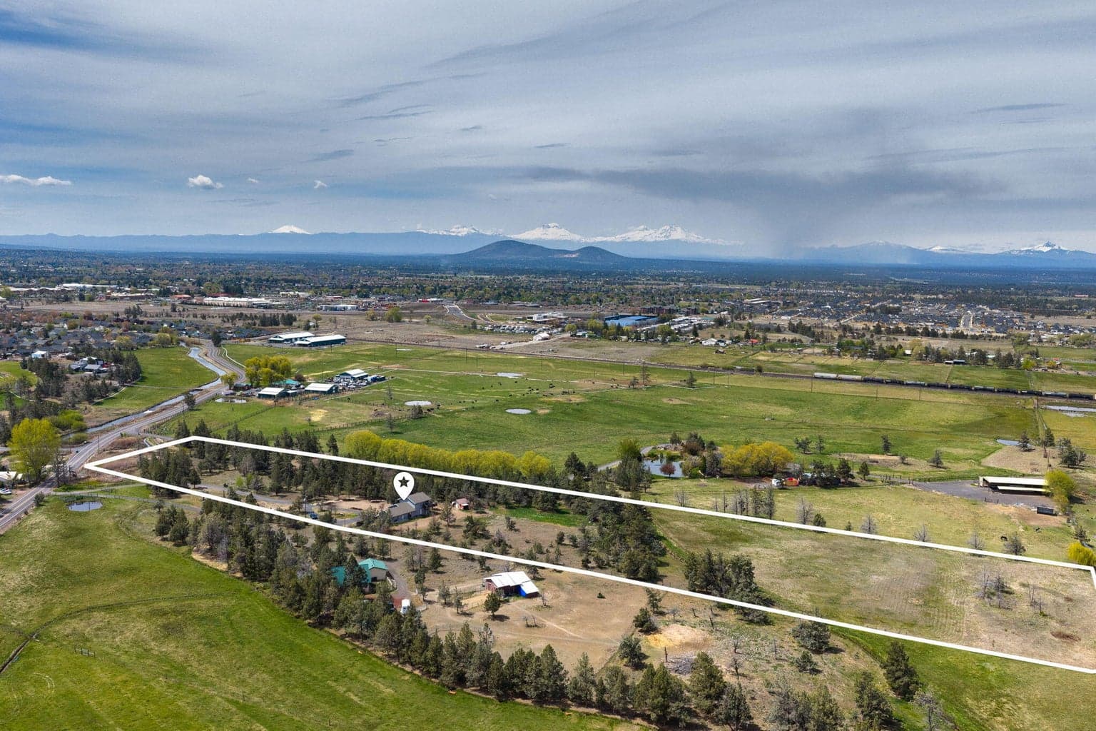 Photo of 999 NE King Way 44 of 45