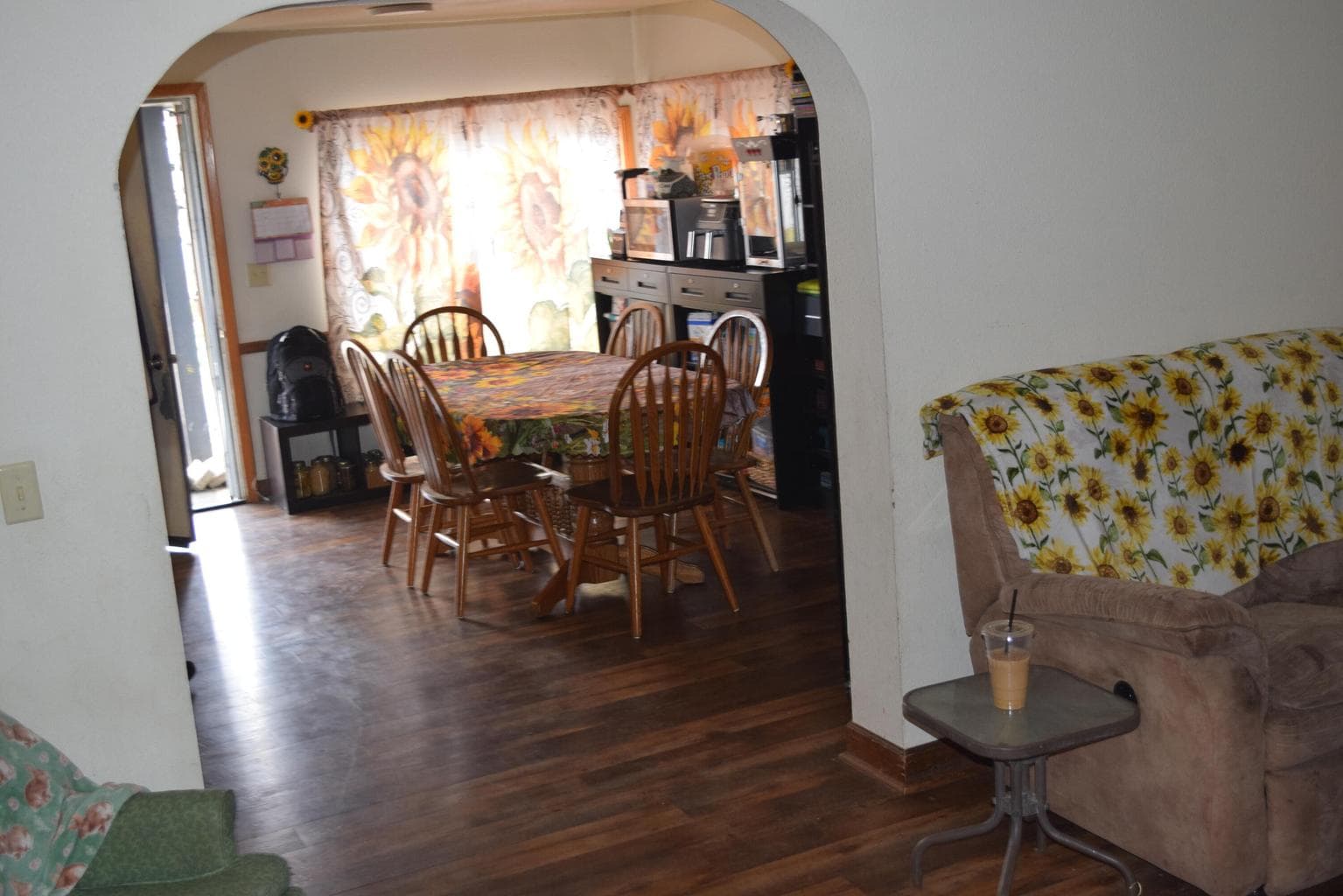 Photo of 864 SW 3rd Street 10 of 14