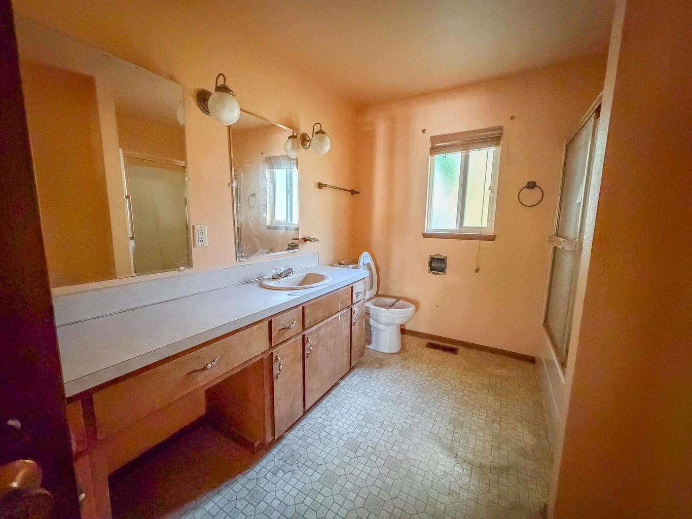 Photo of 15972 Sunrise Boulevard 7 of 18