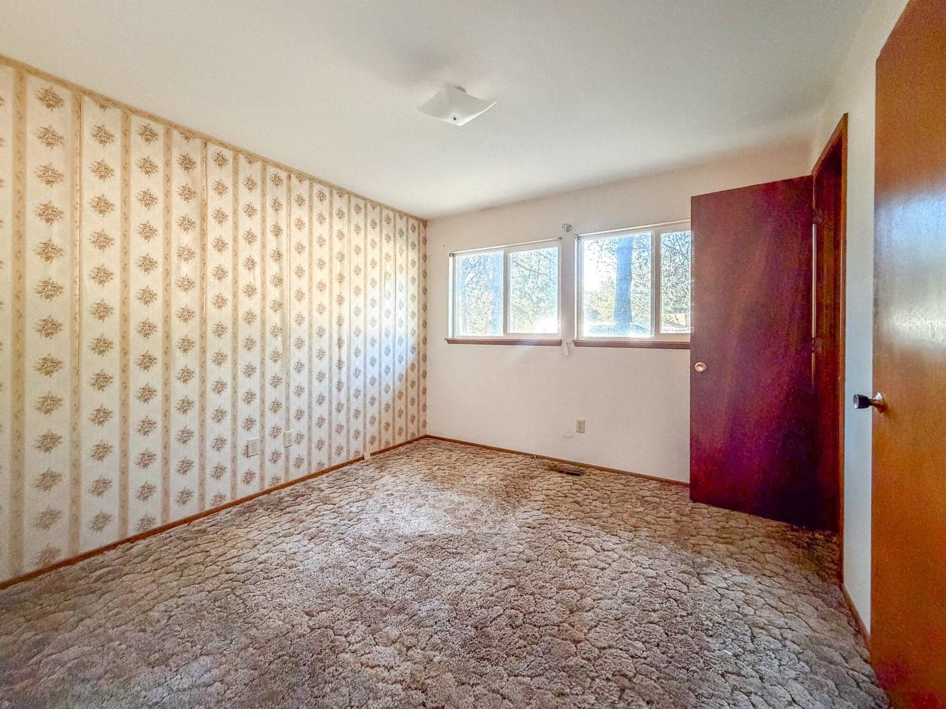 Photo of 15972 Sunrise Boulevard 9 of 18