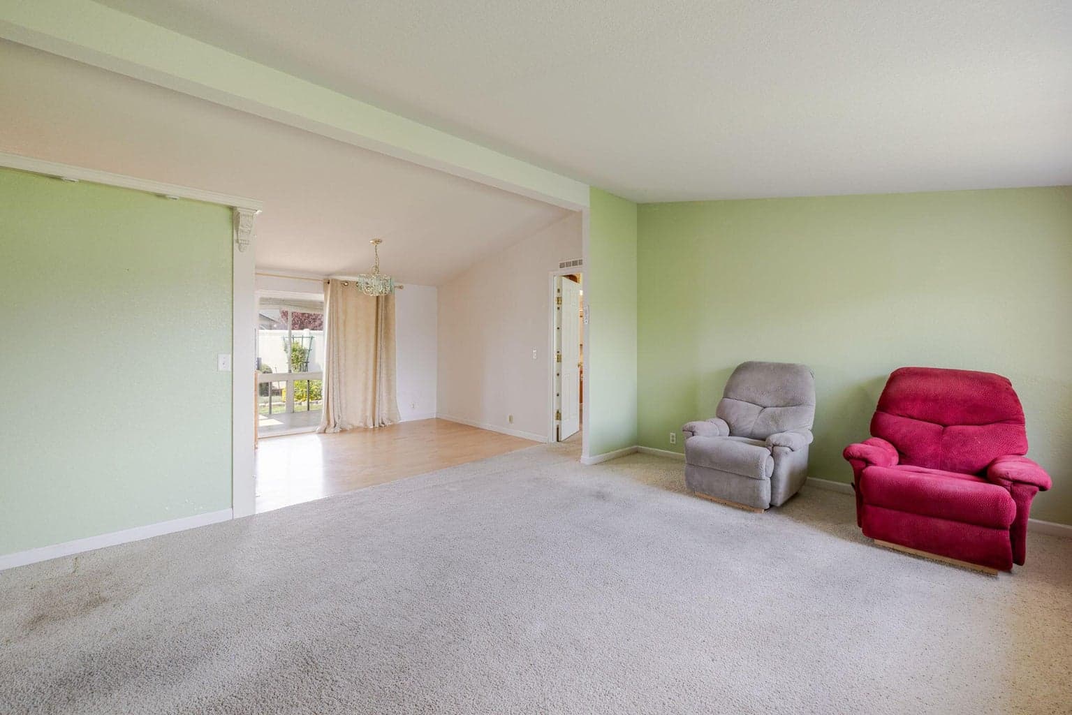 Photo of 1645 NE 6th Street 8 of 26