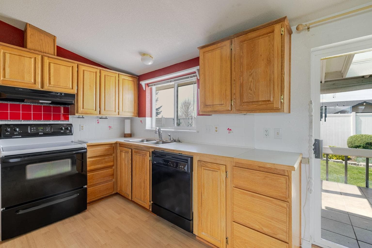 Photo of 1645 NE 6th Street 10 of 26