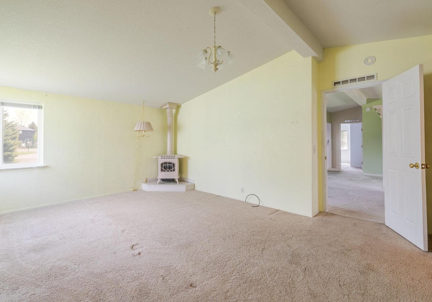 Photo of 1645 NE 6th Street 13 of 26