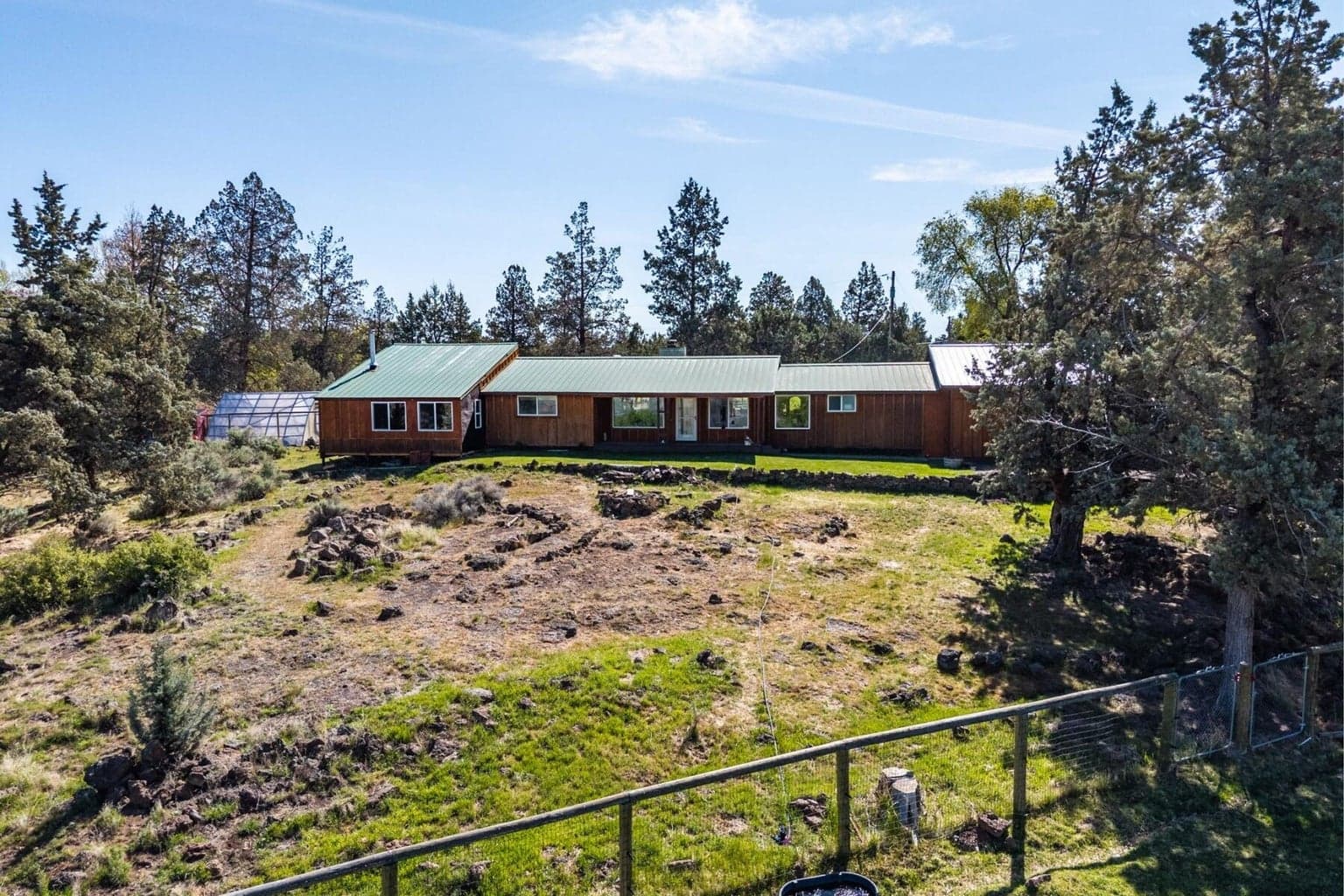 Photo of 9060 31st 3 of 51