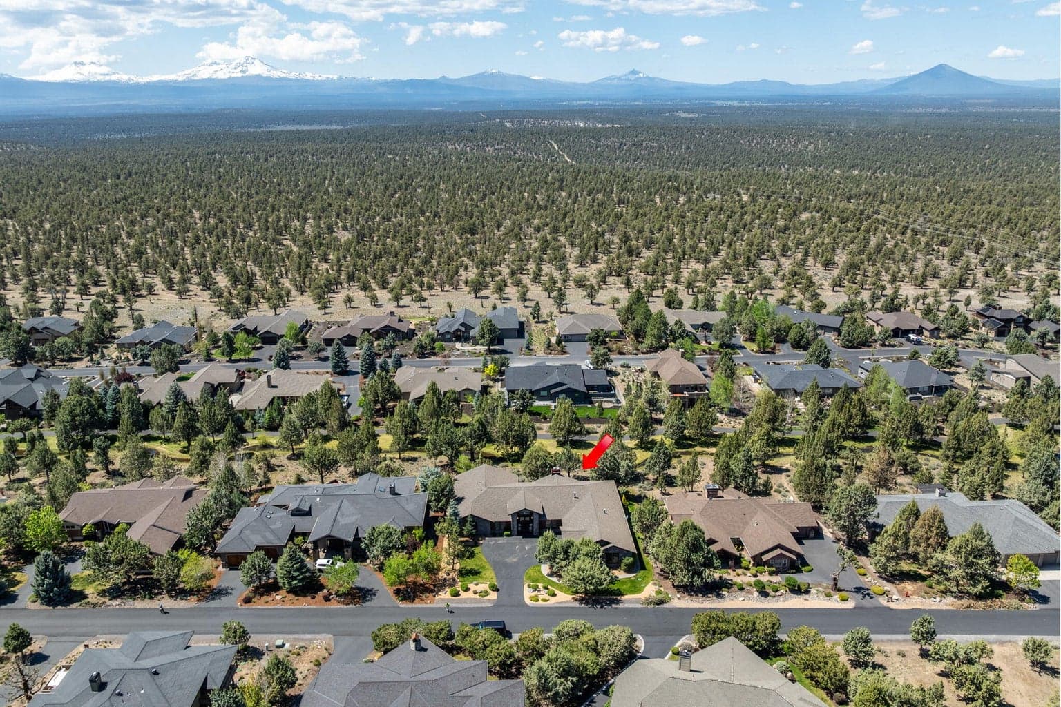Location is easy access to hwy 26 and Lakeside sports center.