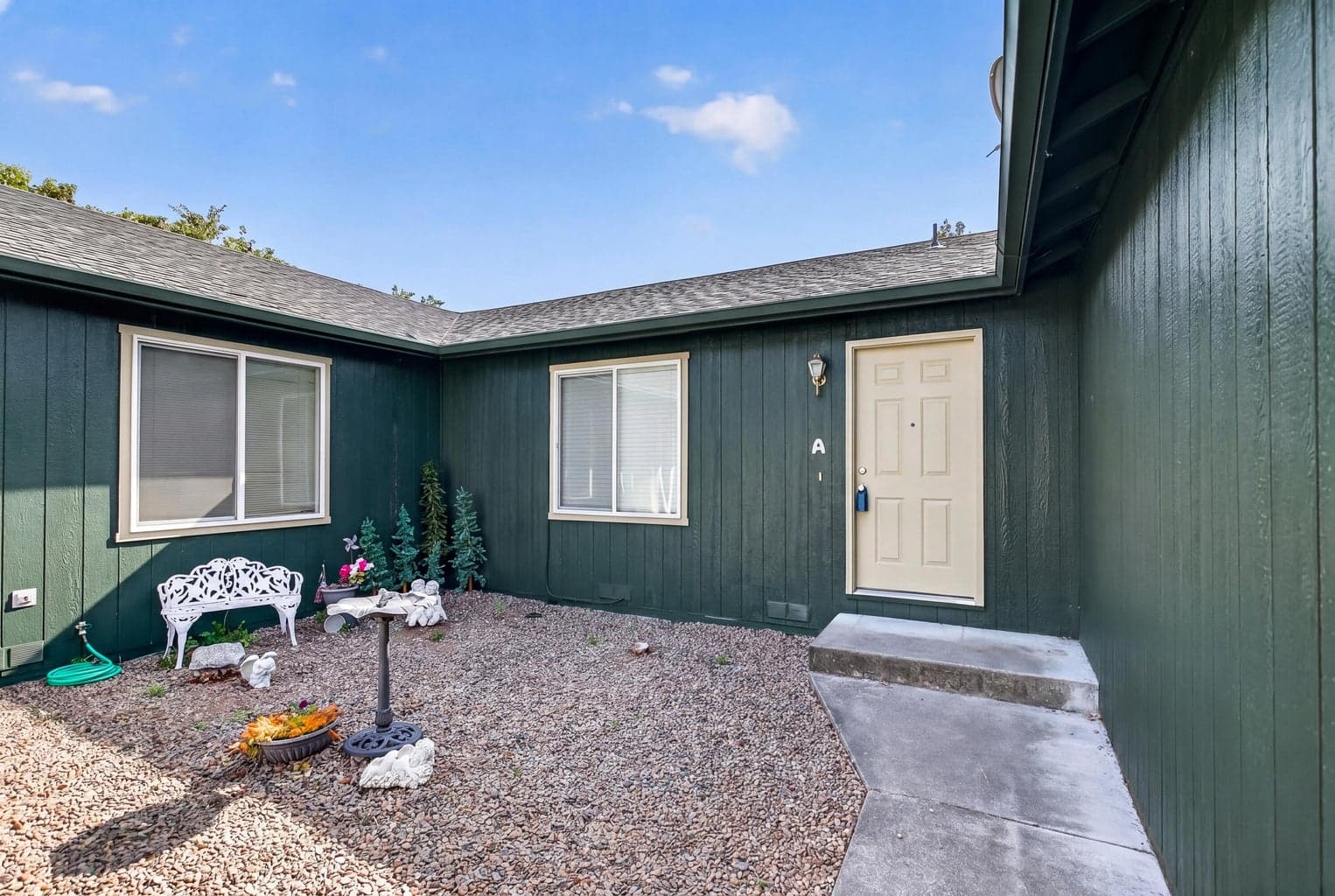 Photo of 1232 Harbeck 2 of 24