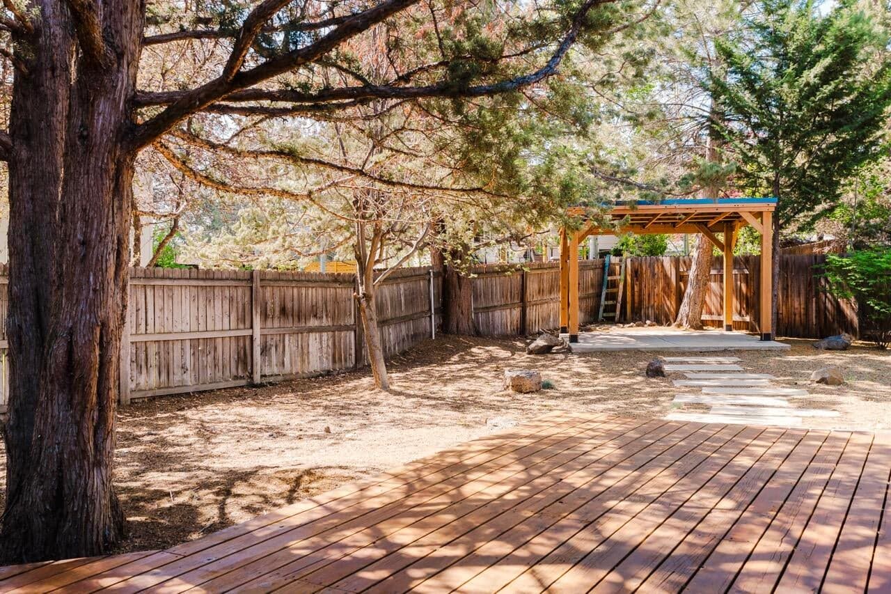 Photo of 3169 NE Elizabeth Court 10 of 36