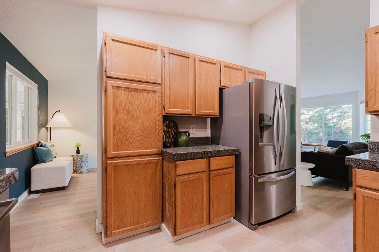 Photo of 3169 NE Elizabeth Court 23 of 36