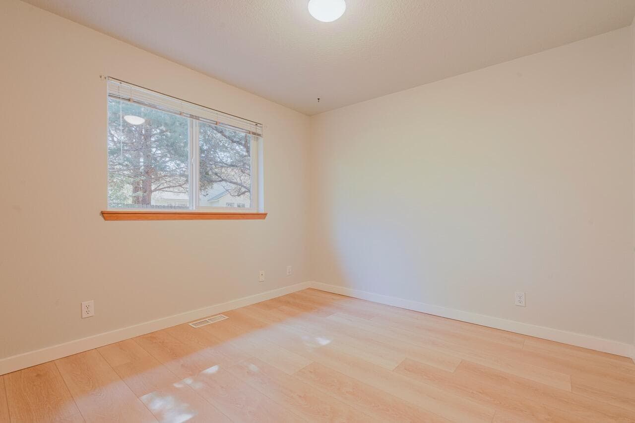 Photo of 3169 NE Elizabeth Court 33 of 36