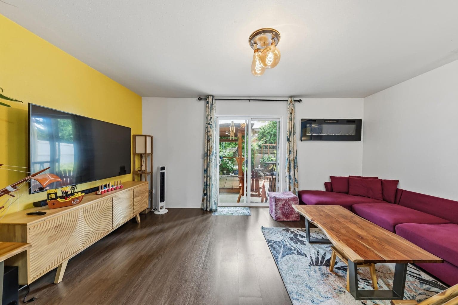 Photo of 2030 Brookhurst 3 of 31
