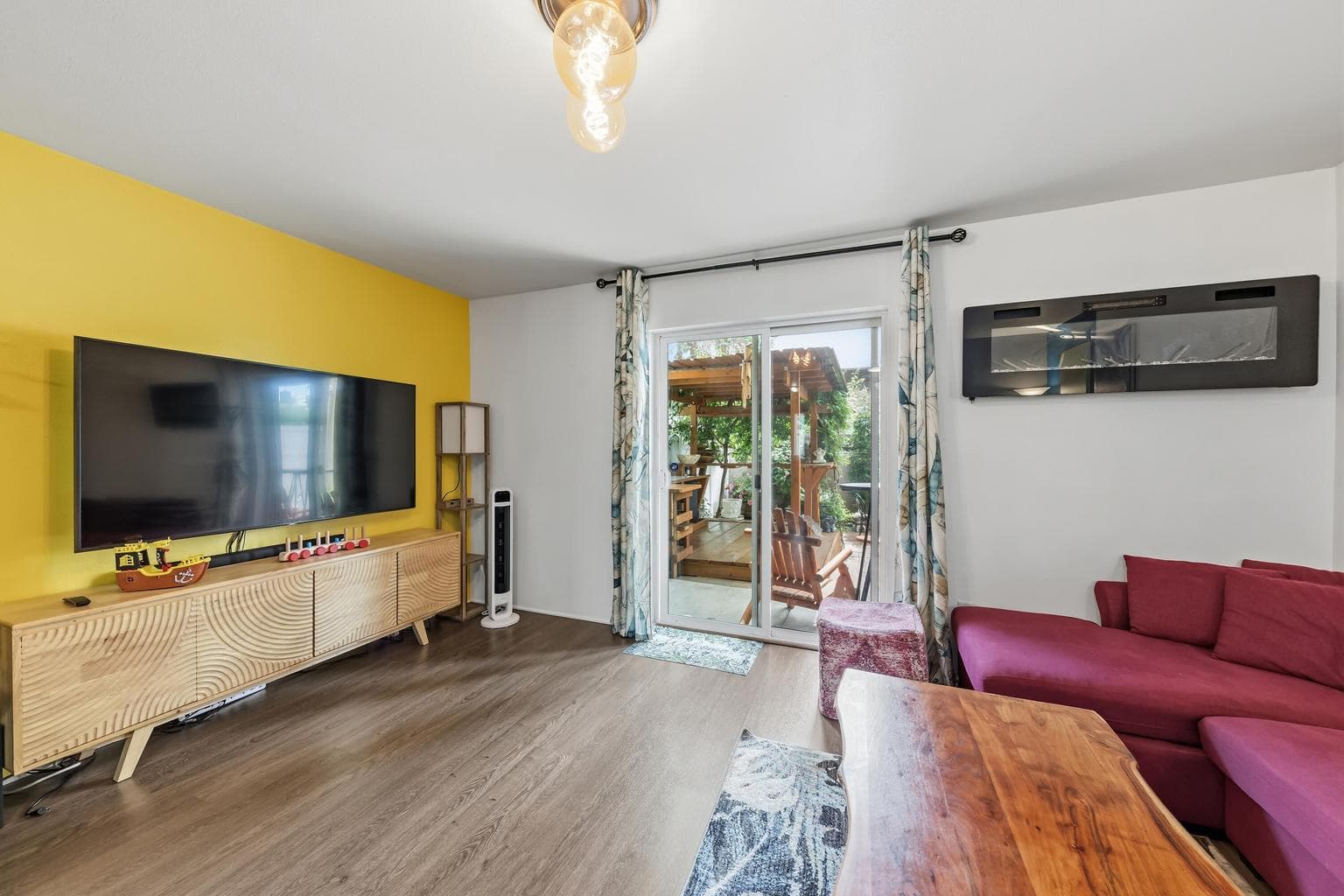 Photo of 2030 Brookhurst 5 of 31