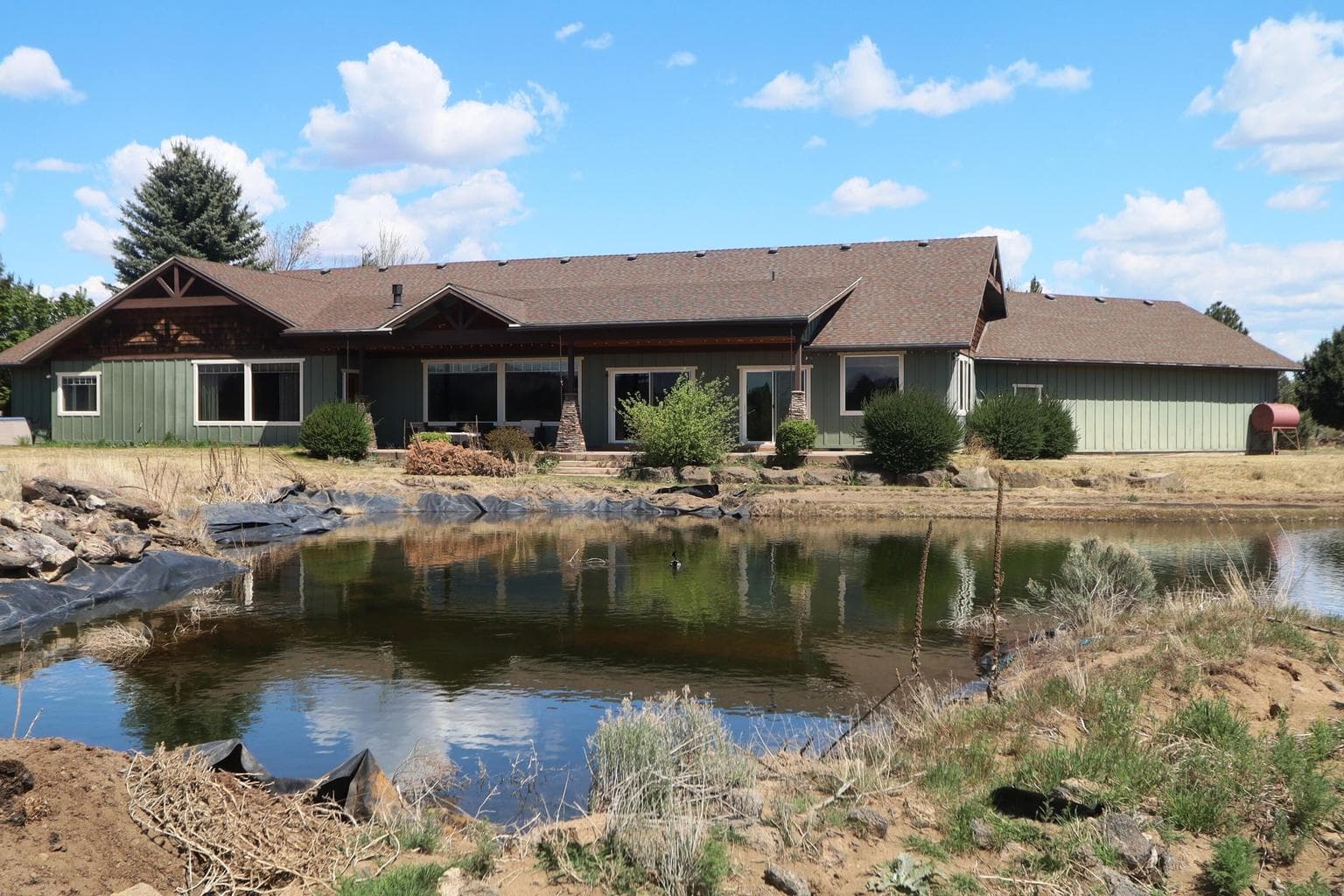 Photo of 21491 Bear Creek 4 of 45