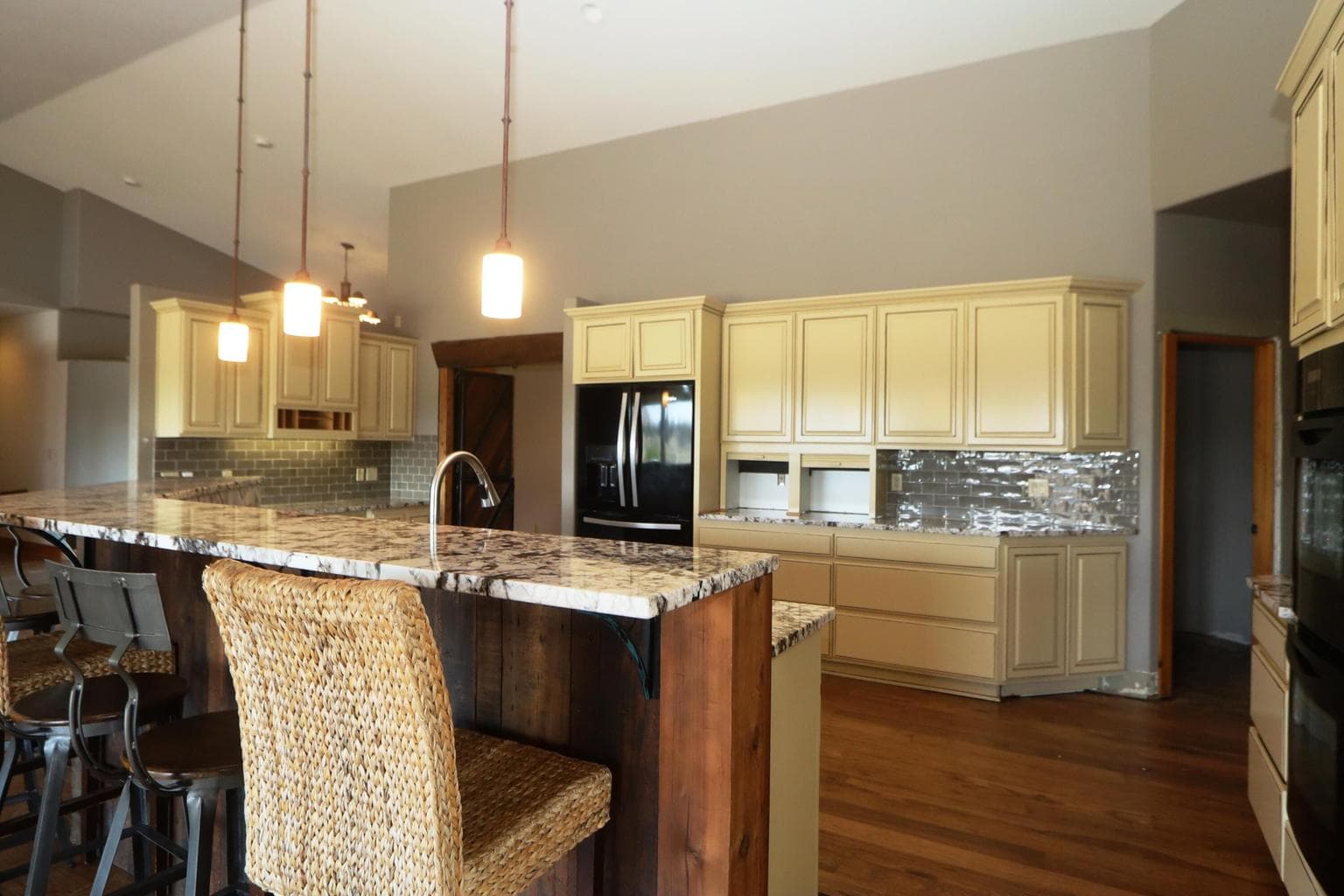 Photo of 21491 Bear Creek Road 11 of 45
