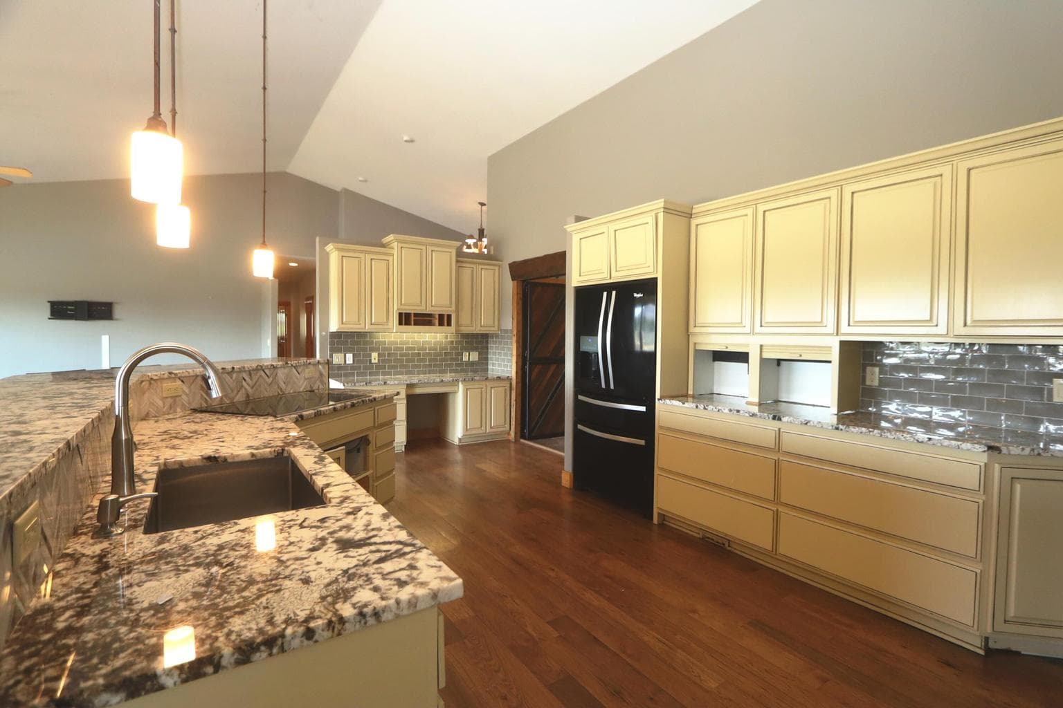 Photo of 21491 Bear Creek Road 12 of 45