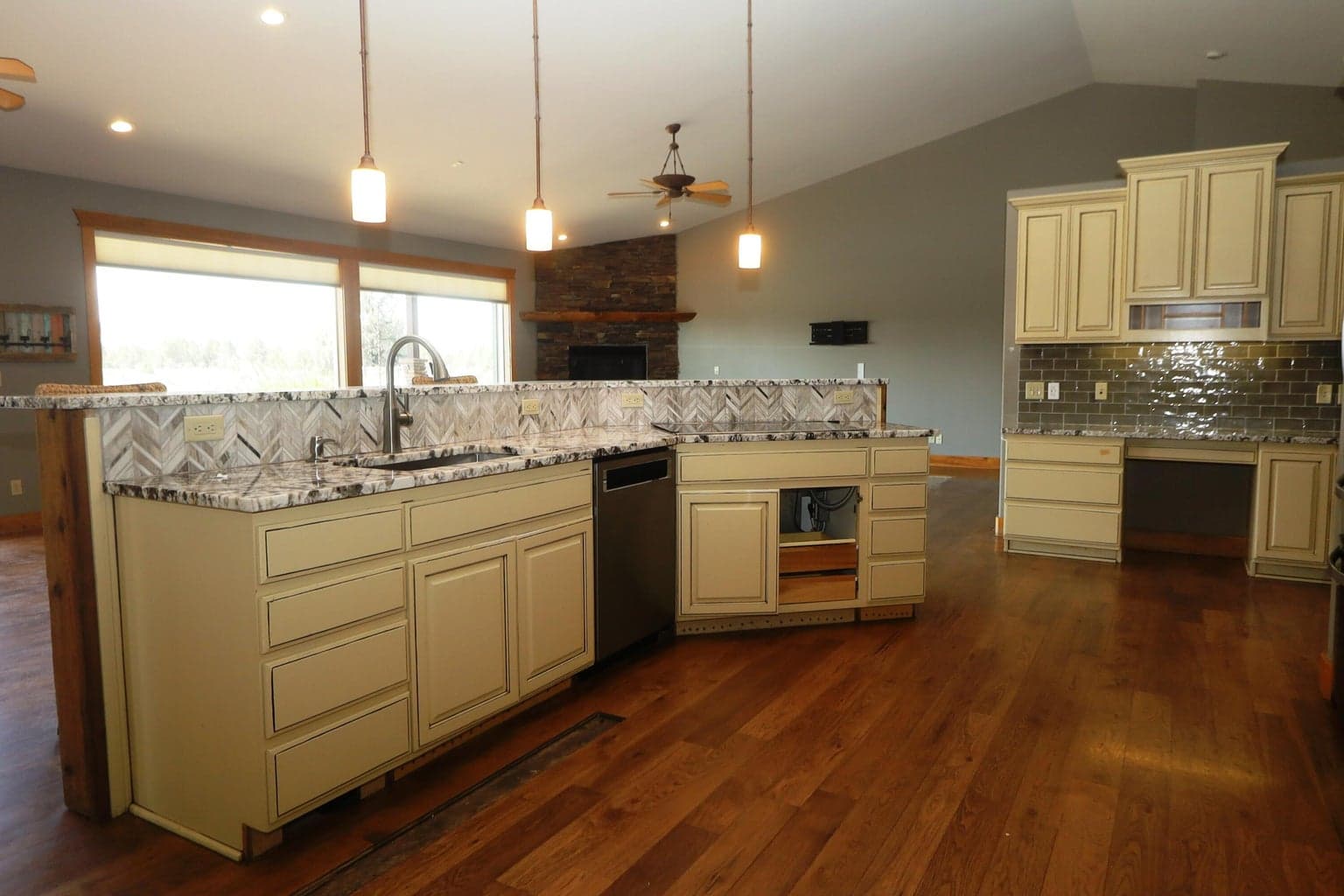 Photo of 21491 Bear Creek Road 13 of 45