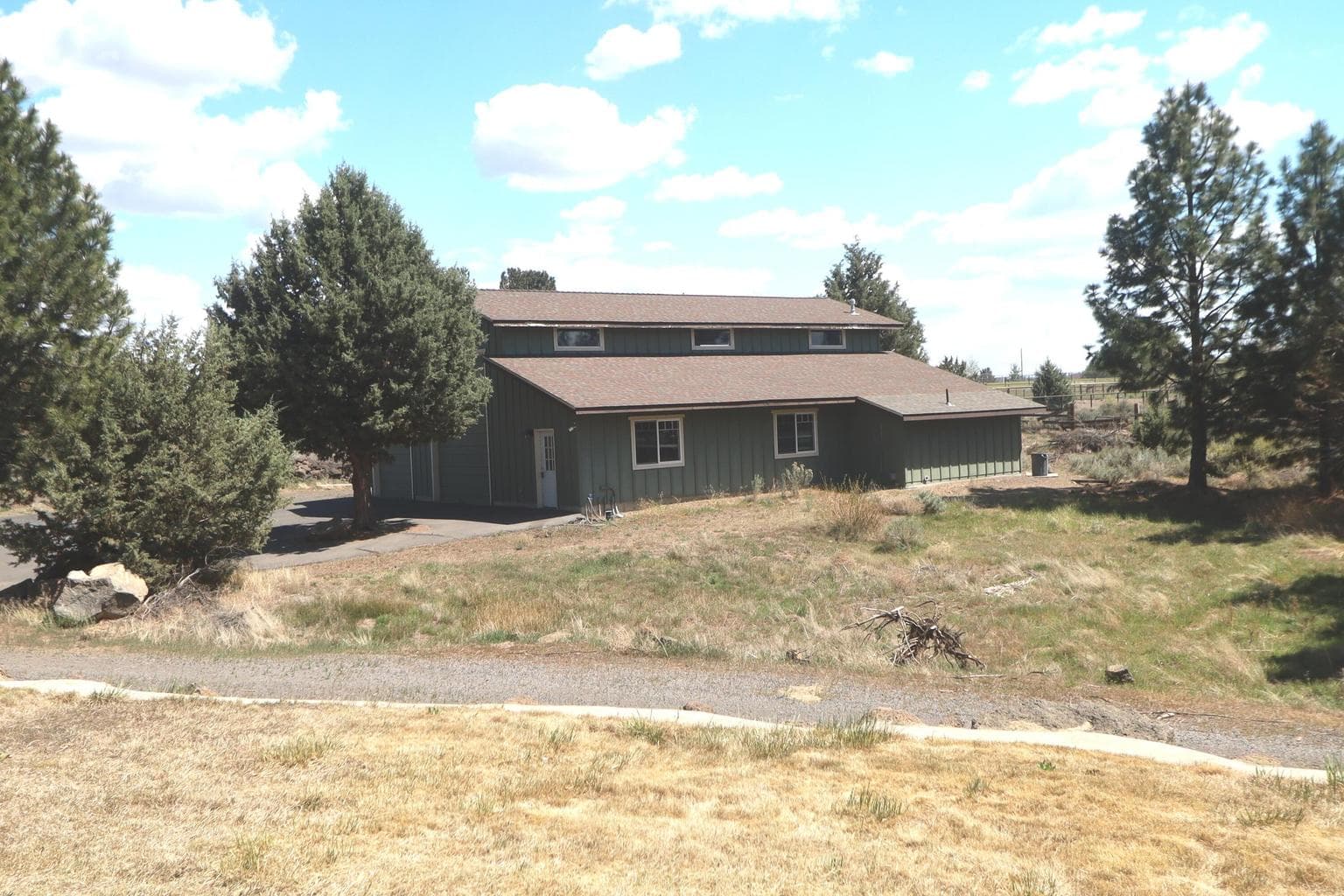 Photo of 21491 Bear Creek Road 33 of 45