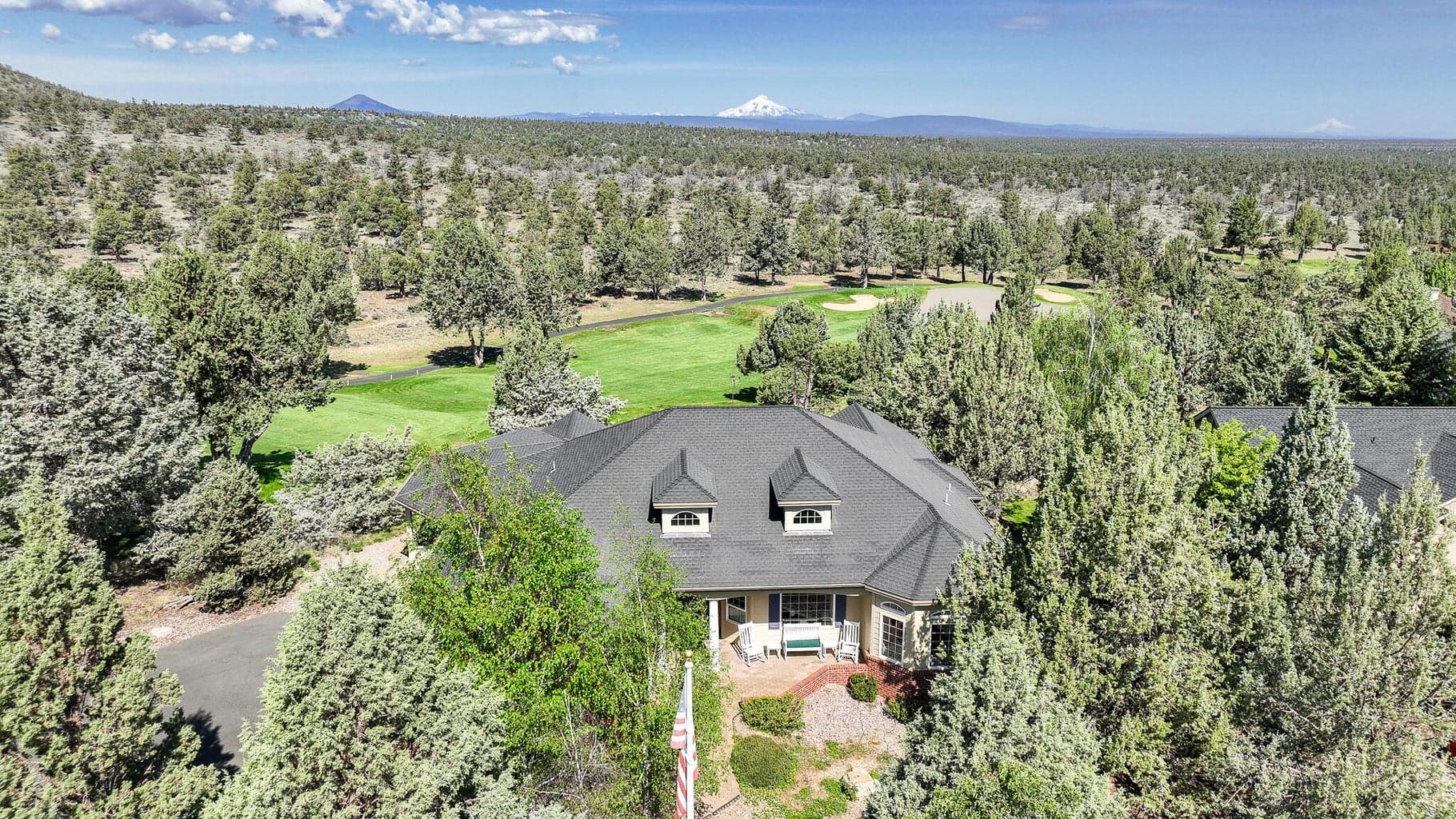 Enviable location in the Eagle Crest community