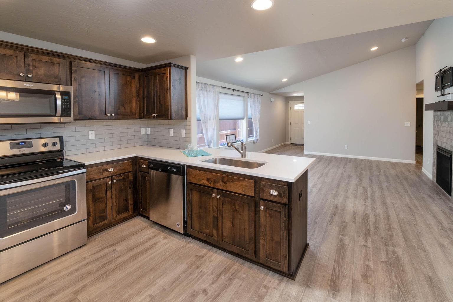 Photo of 3035 Cedar 4 of 17