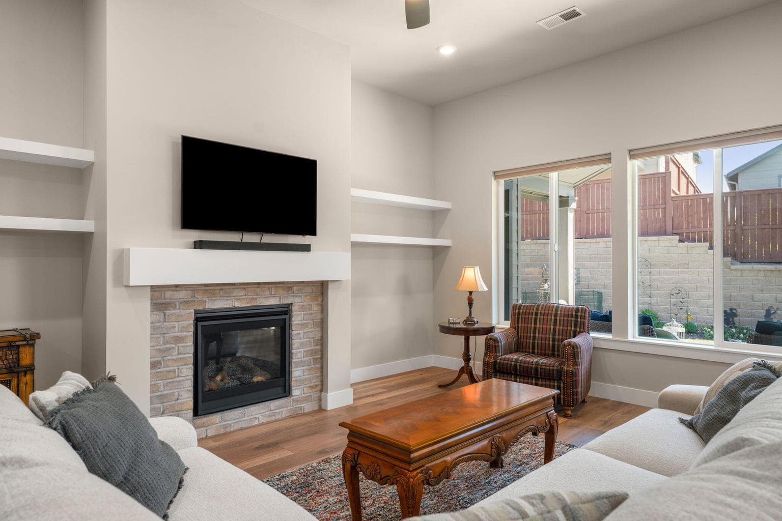 Photo of 1476 NE Rosemont Street 18 of 54