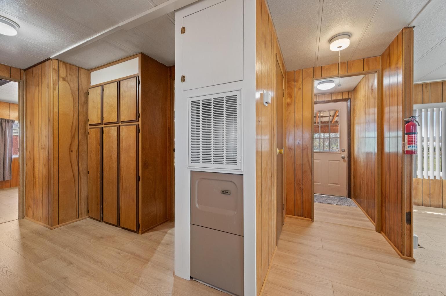 Photo of 133 SW Tompsett Street 28 of 56