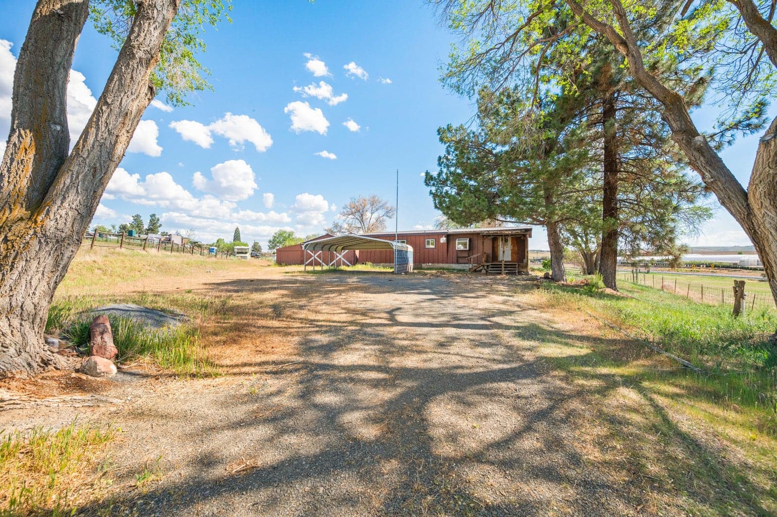 133 Tompsett
