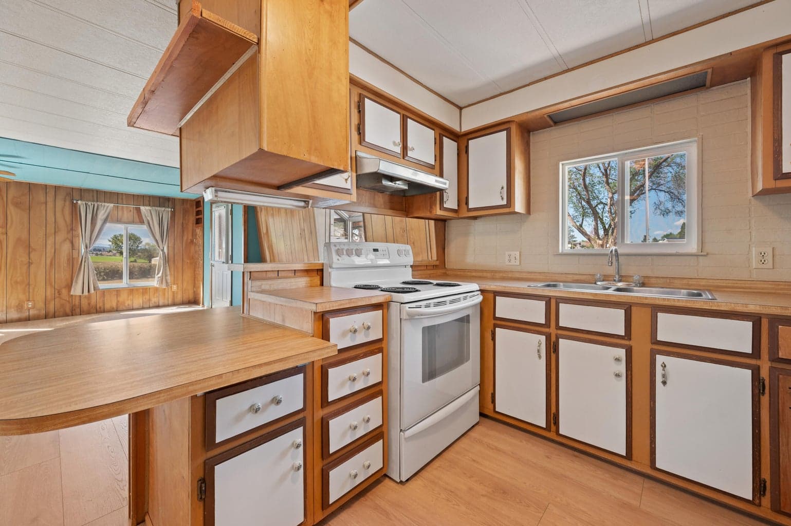 Photo of 133 SW Tompsett Street 14 of 56