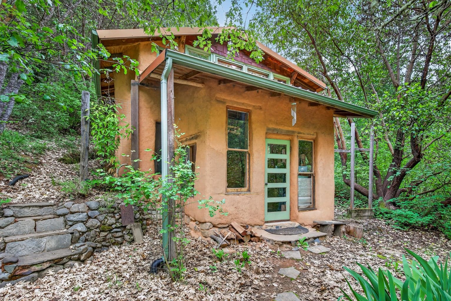 Cob structure #1