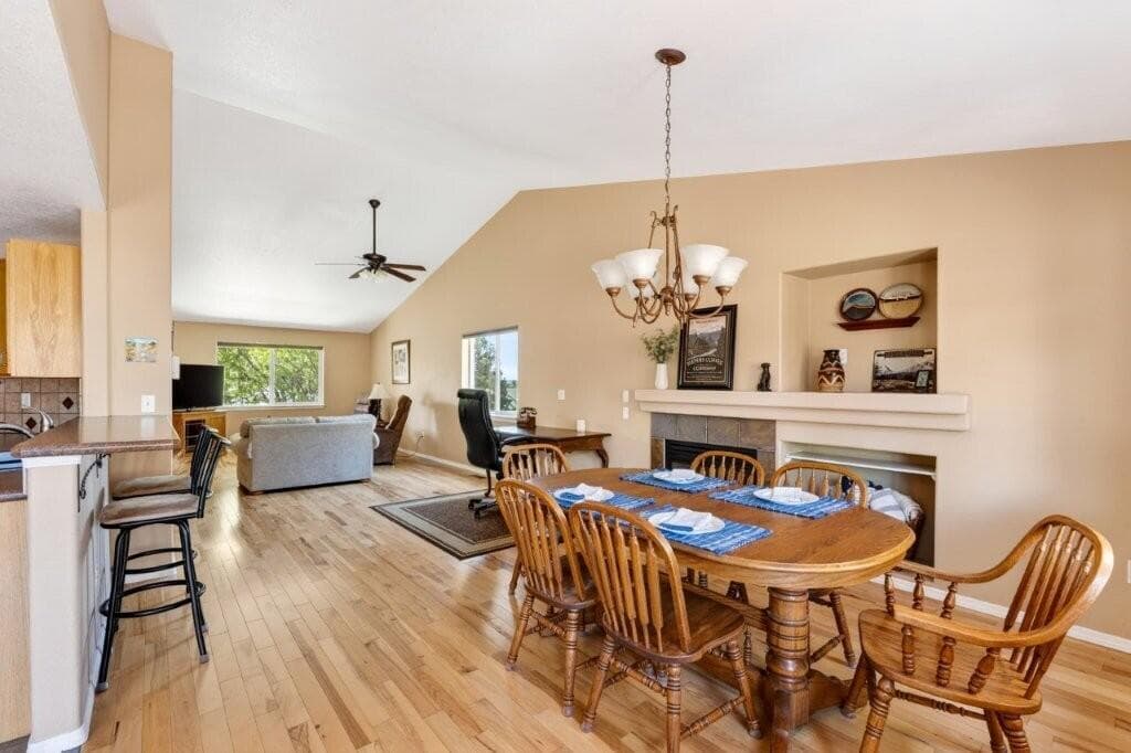 Photo of 2144 37th 5 of 35