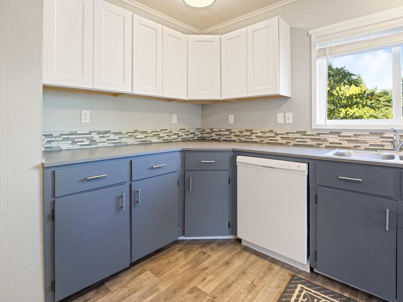Photo of 2343 Alsea 5 of 26