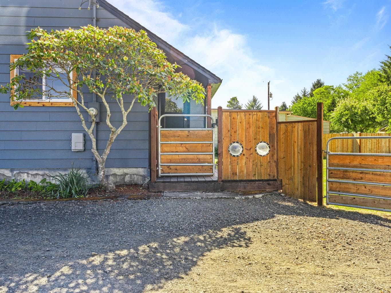 Photo of 2343 Alsea 4 of 26