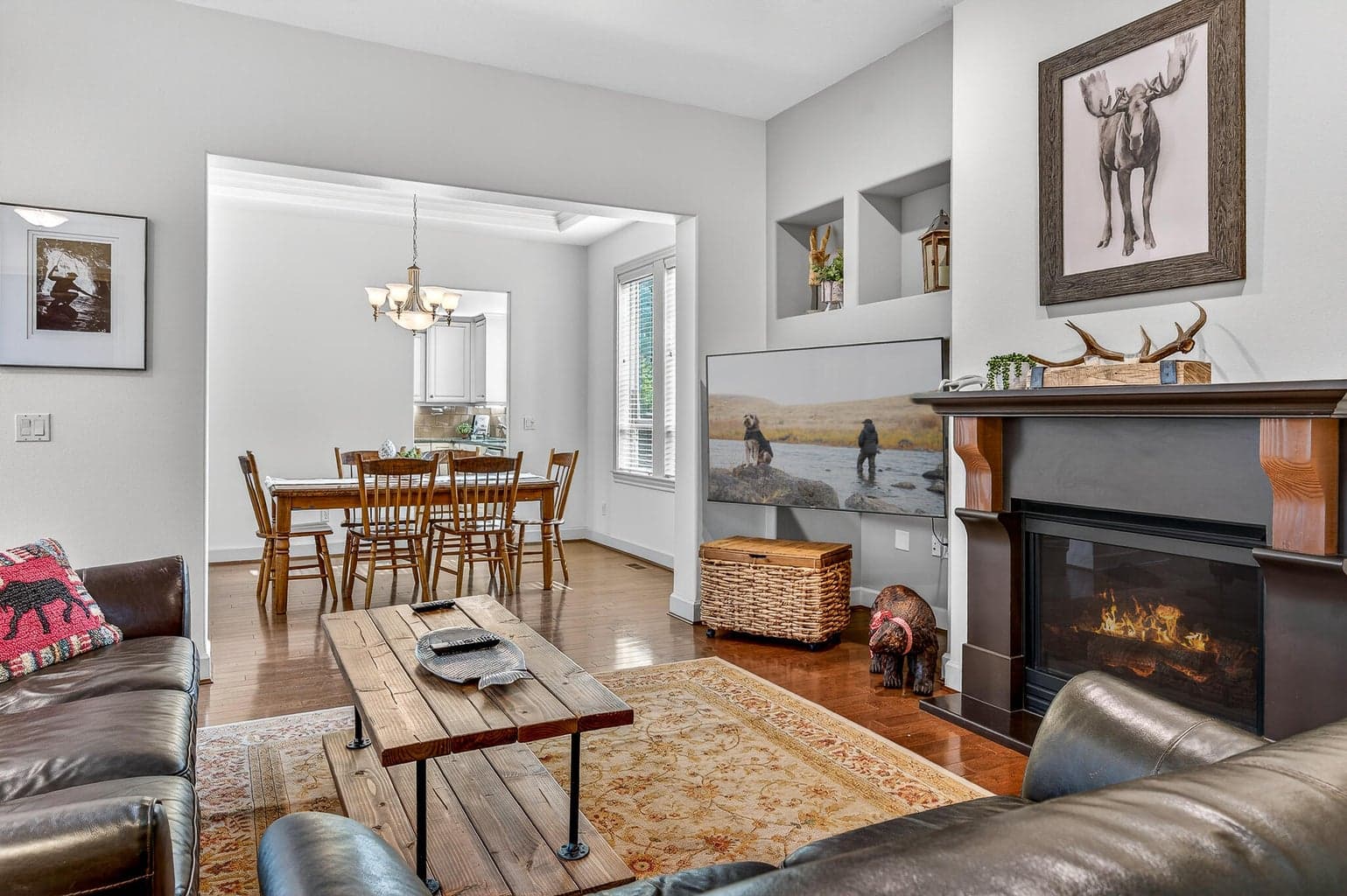 Photo of 61102 Aspen Rim Lane 7 of 32