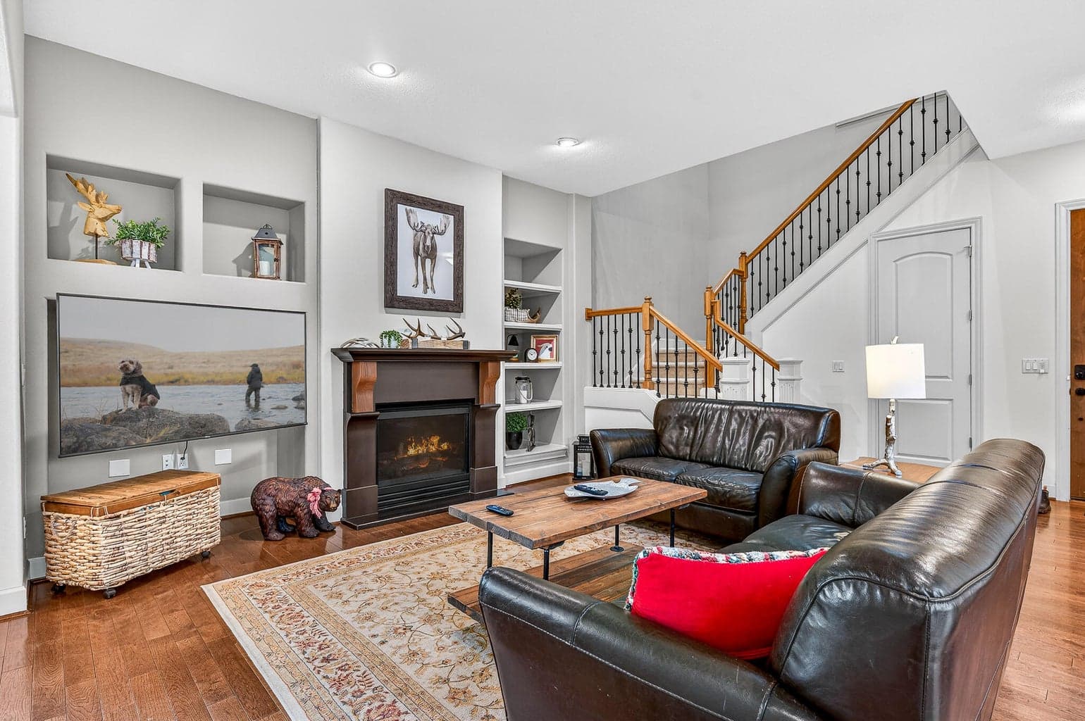 Photo of 61102 Aspen Rim 1 of 31