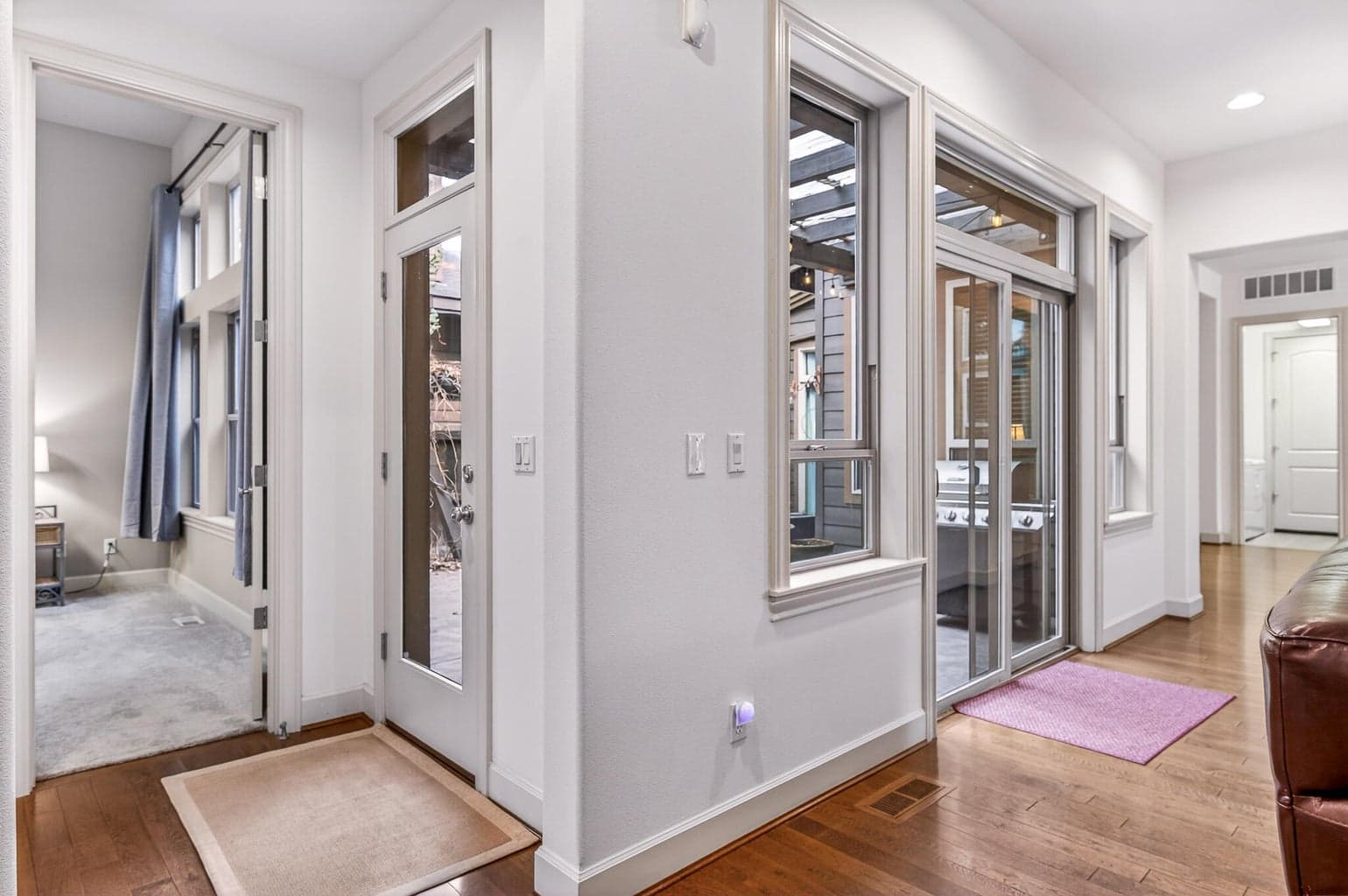 Photo of 61102 Aspen Rim Lane 8 of 32