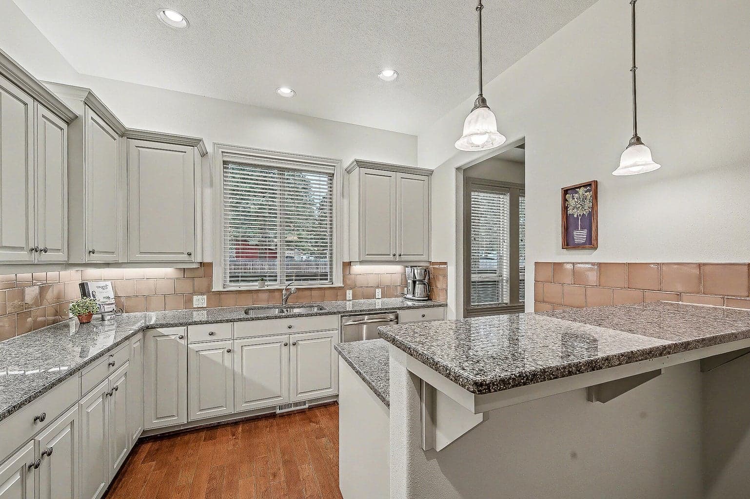 Photo of 61102 Aspen Rim Lane 12 of 32