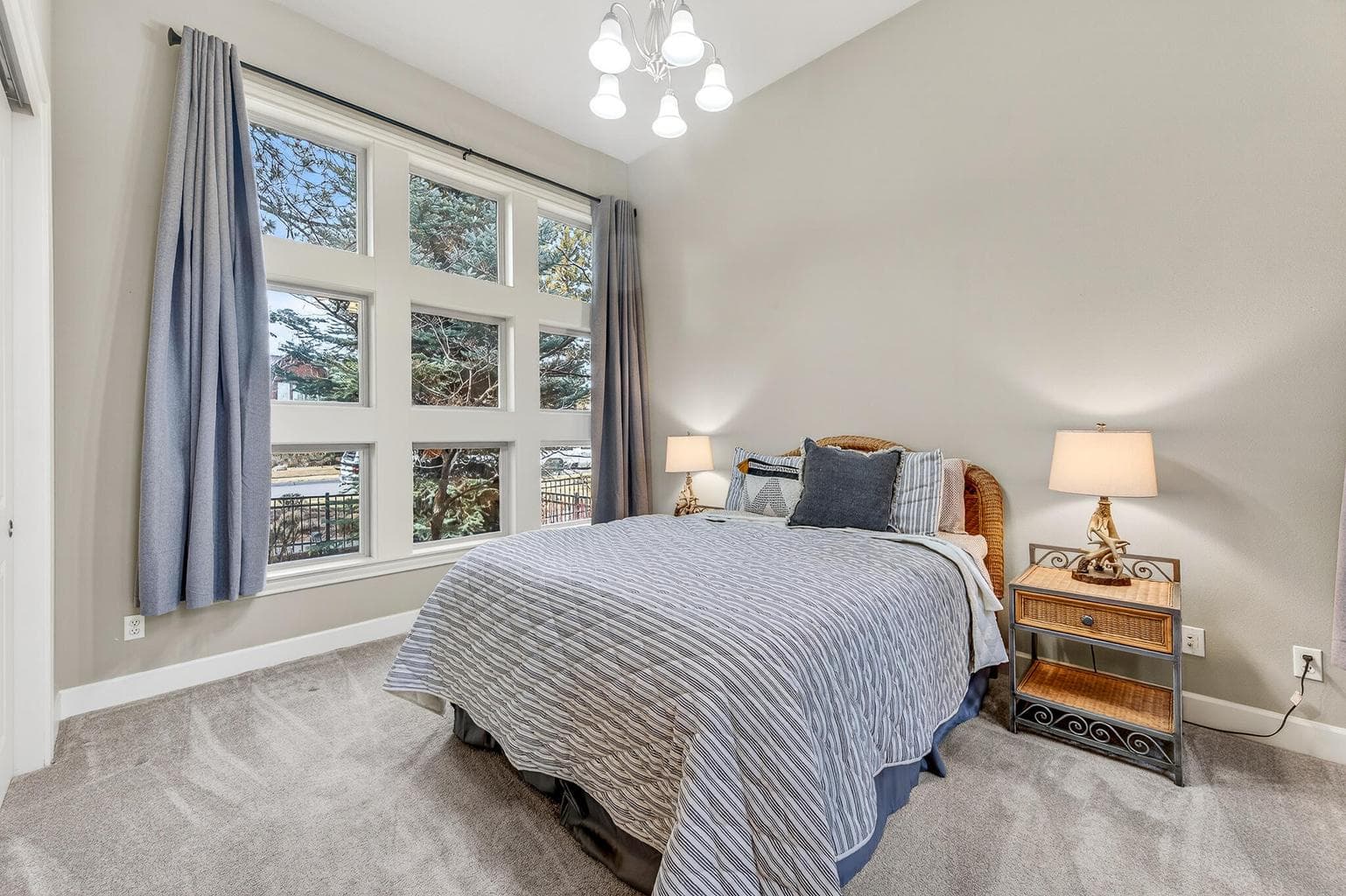 Photo of 61102 Aspen Rim Lane 17 of 32