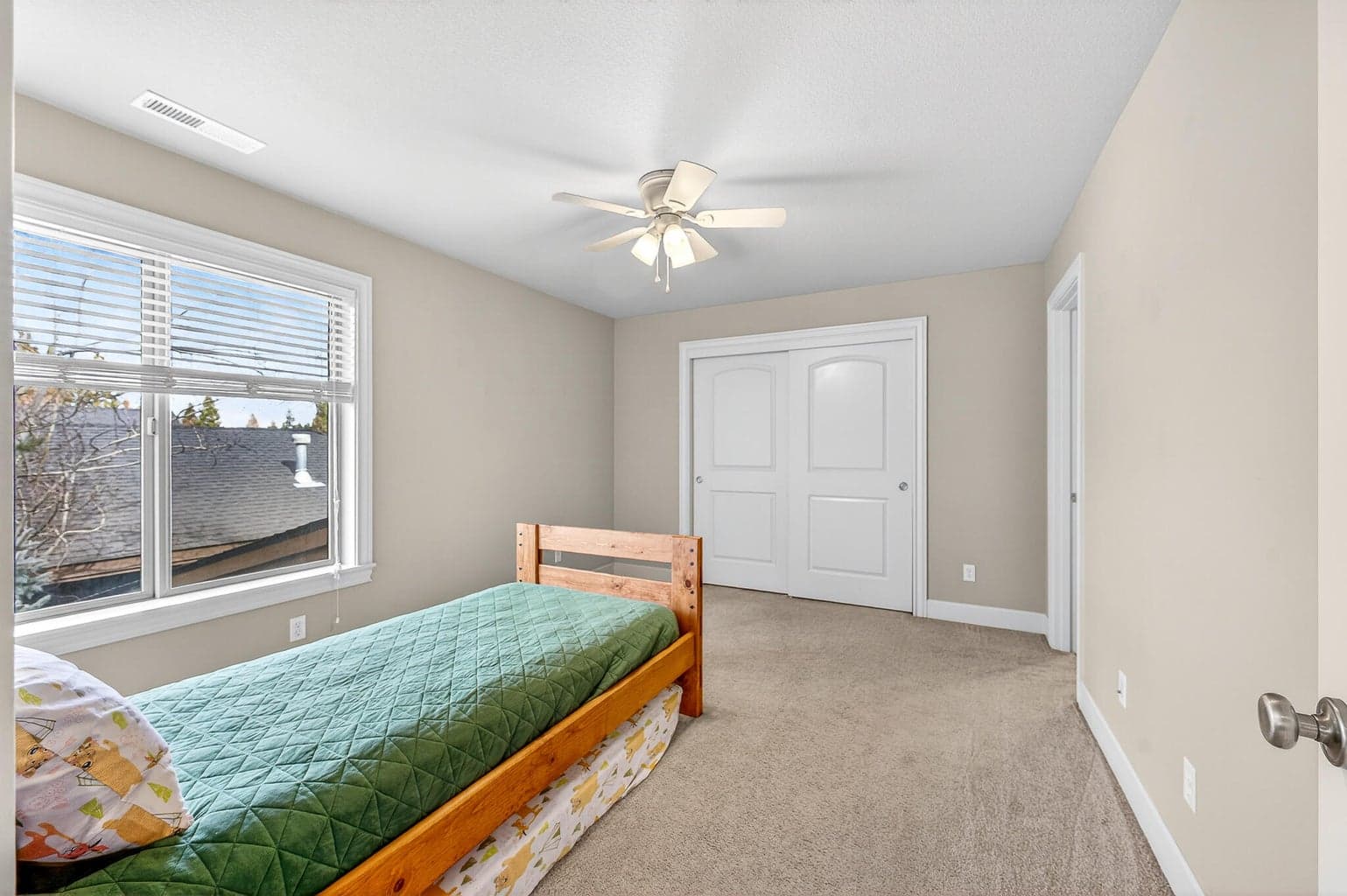 Photo of 61102 Aspen Rim Lane 23 of 32