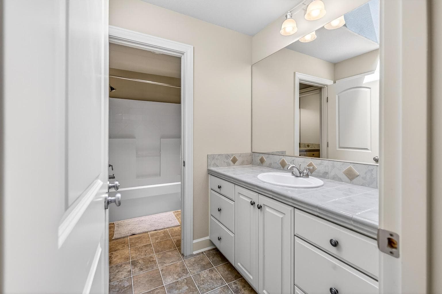 Photo of 61102 Aspen Rim Lane 25 of 32