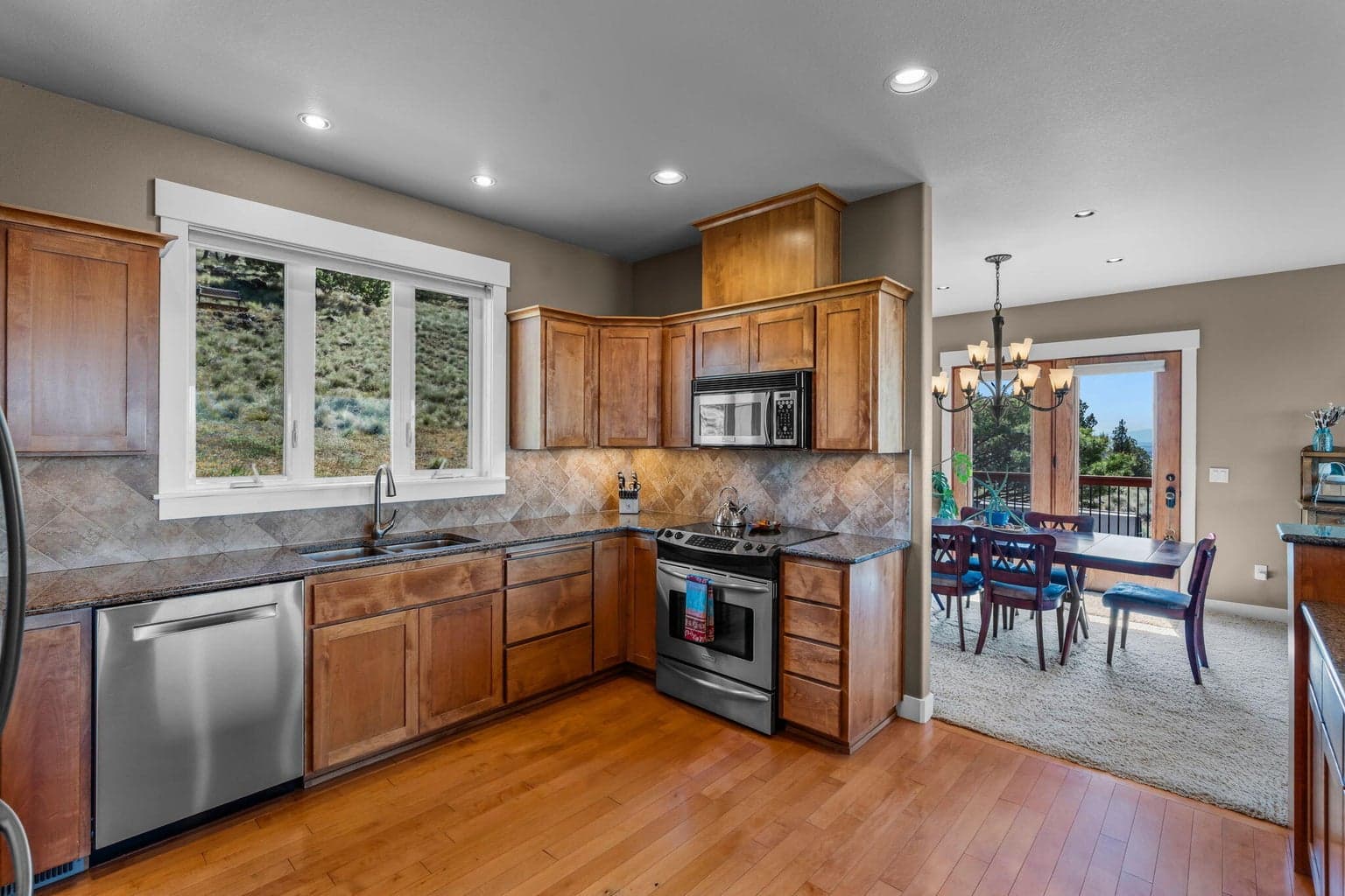 Photo of 10875 Mintken 4 of 40