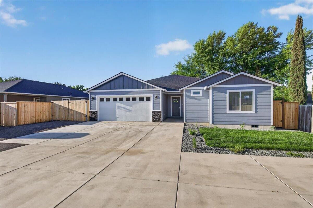 Photo of 2969 Stonebrook 2 of 29