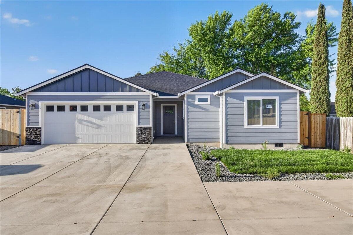 Photo of 2969 Stonebrook 4 of 29