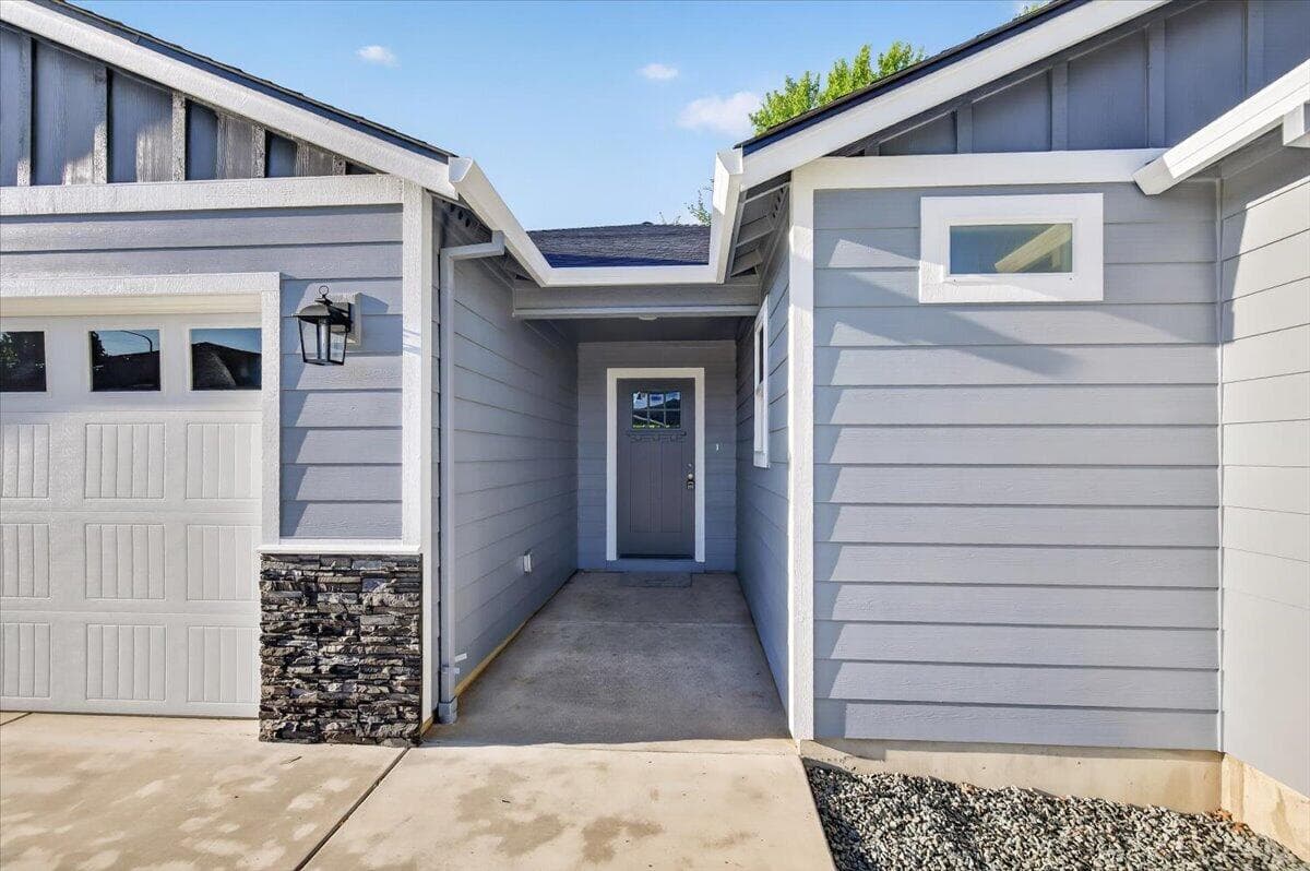 Photo of 2969 Stonebrook 5 of 29