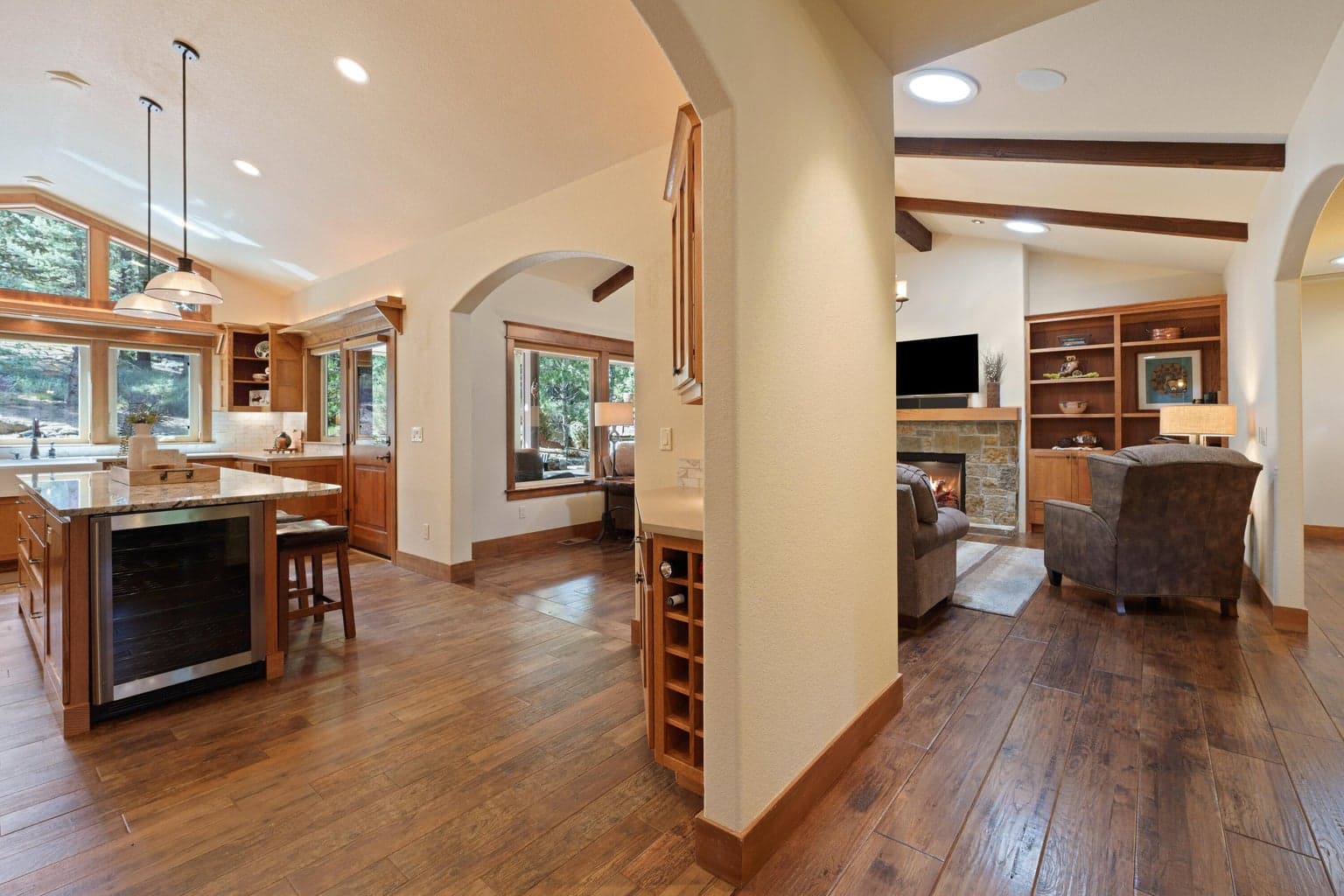 Photo of 2677 NW Champion Circle 15 of 47