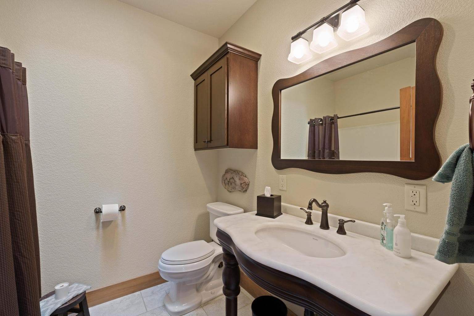 Photo of 2677 NW Champion Circle 19 of 47