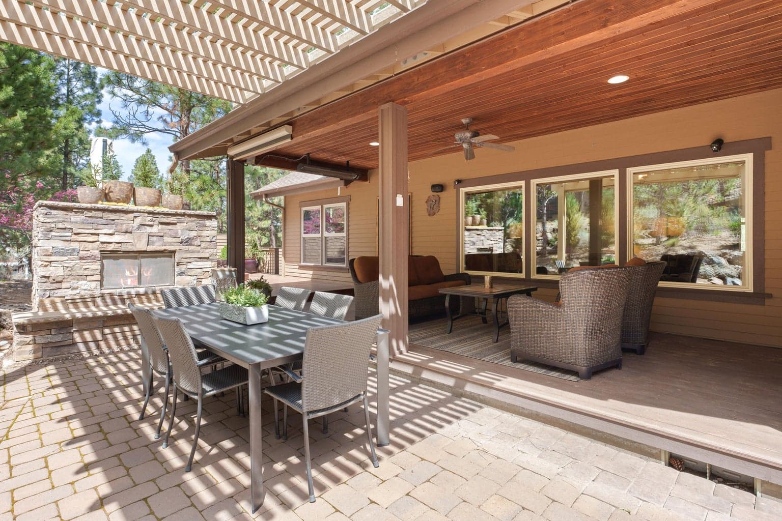 Photo of 2677 NW Champion Circle 34 of 47